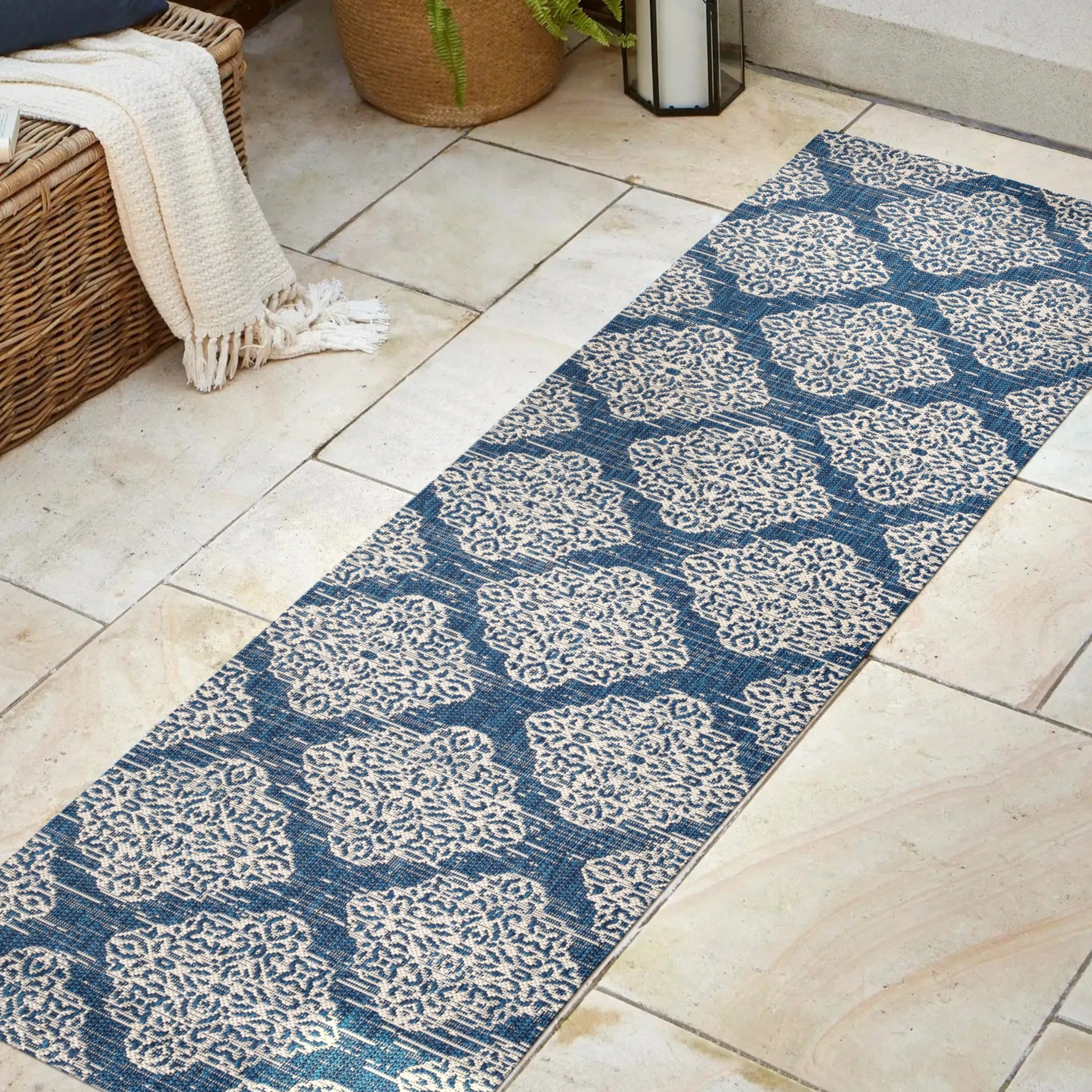 JONATHAN Y Arabesque Ornate Medallions Indoor/Outdoor Area Rug
