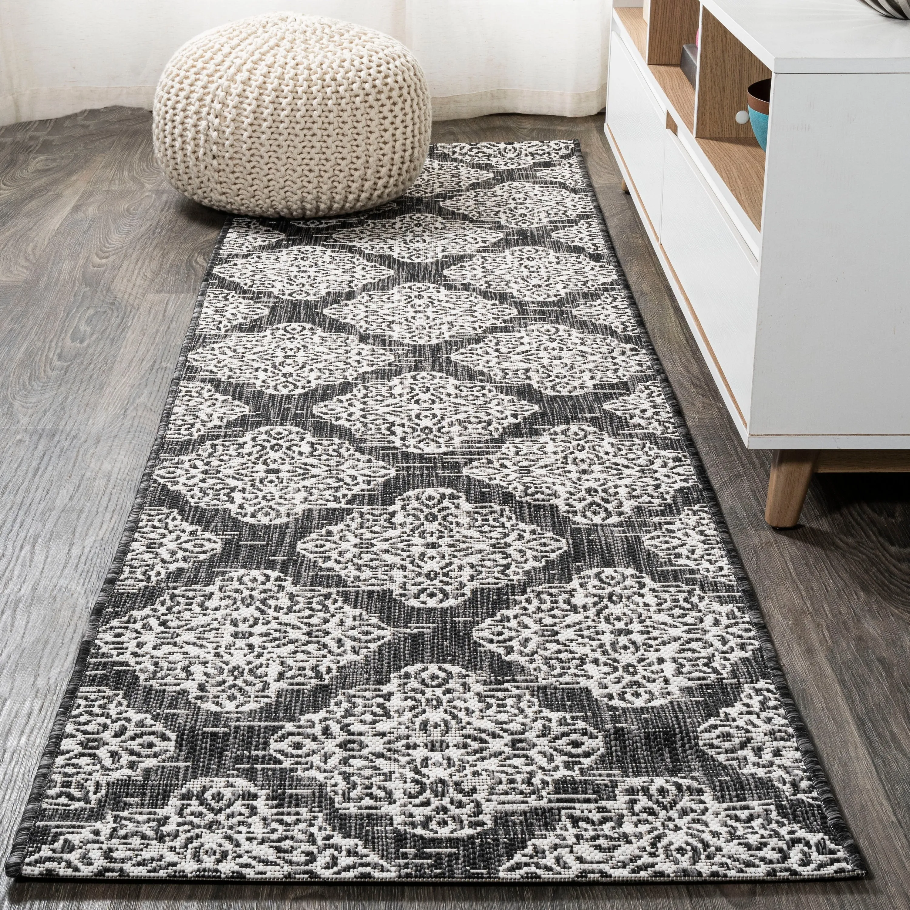 JONATHAN Y Arabesque Ornate Medallions Indoor/Outdoor Area Rug