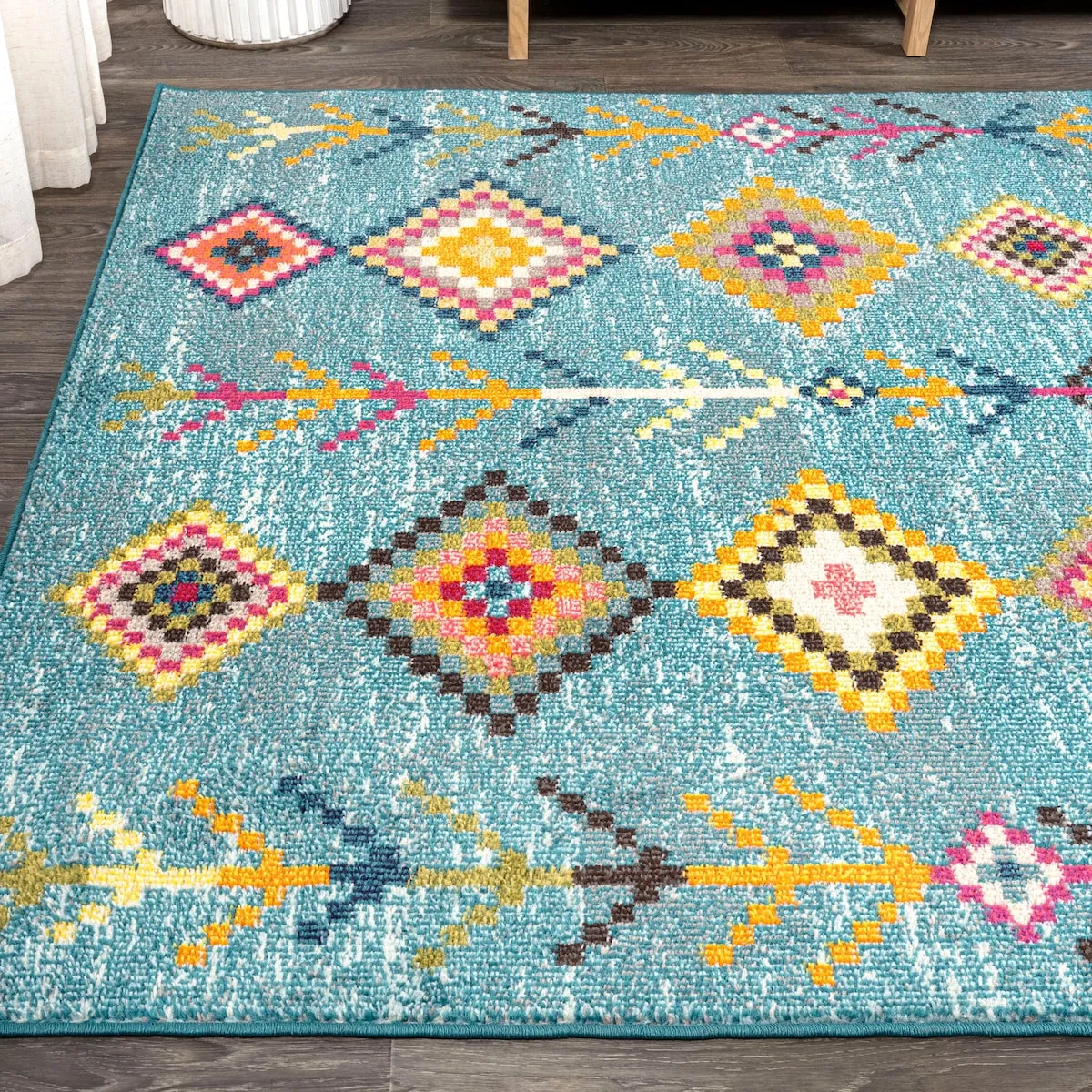 JONATHAN Y Arta Love Geometric Area Rug