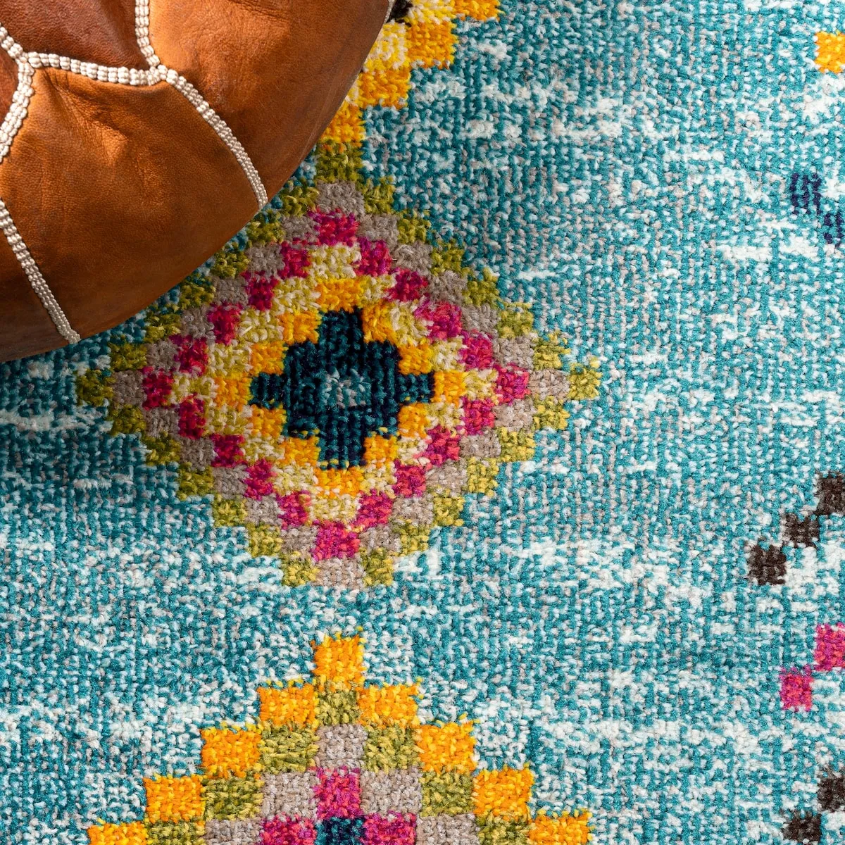 JONATHAN Y Arta Love Geometric Area Rug