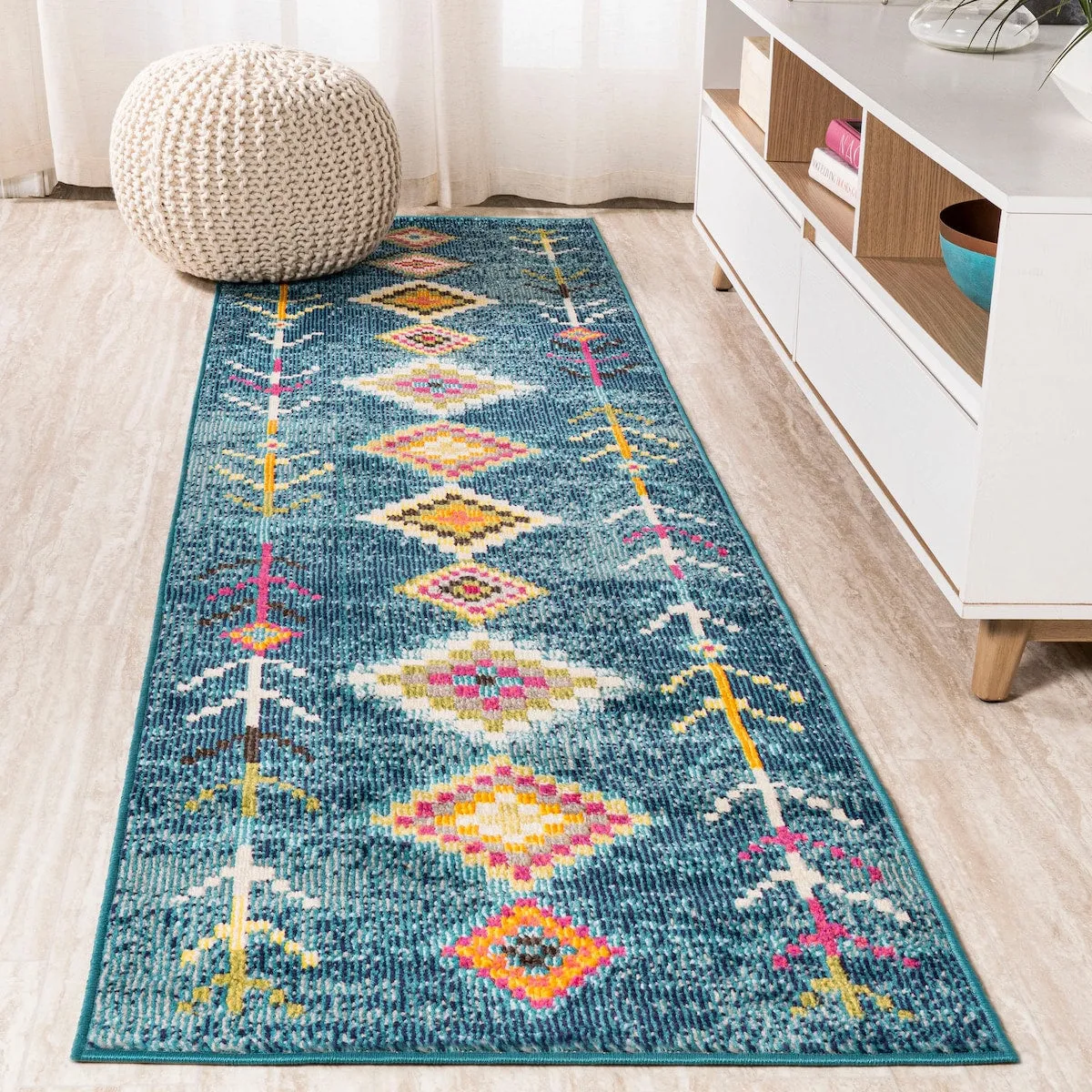 JONATHAN Y Arta Love Geometric Area Rug