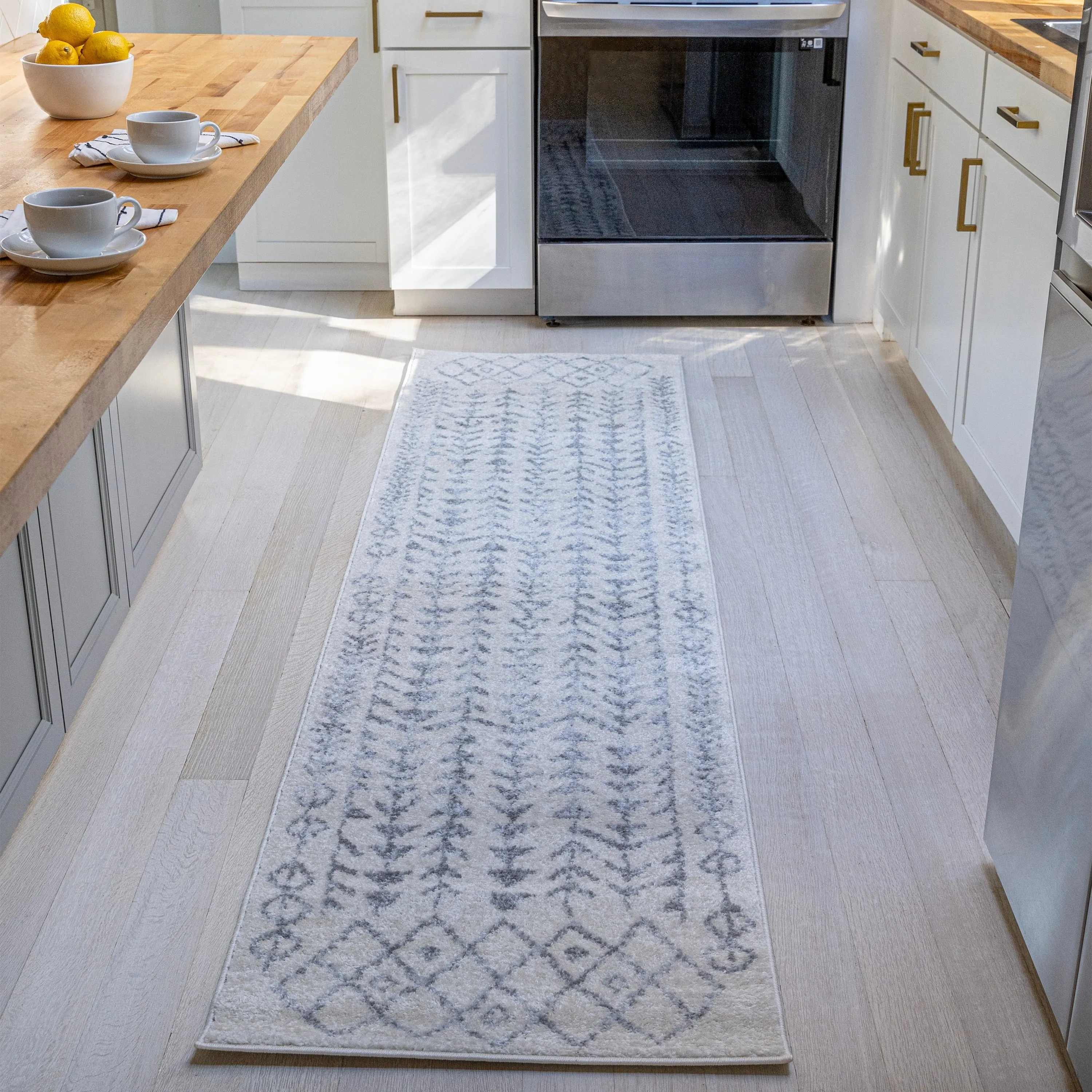 JONATHAN Y Asilah Moroccan Geometric Area Rug