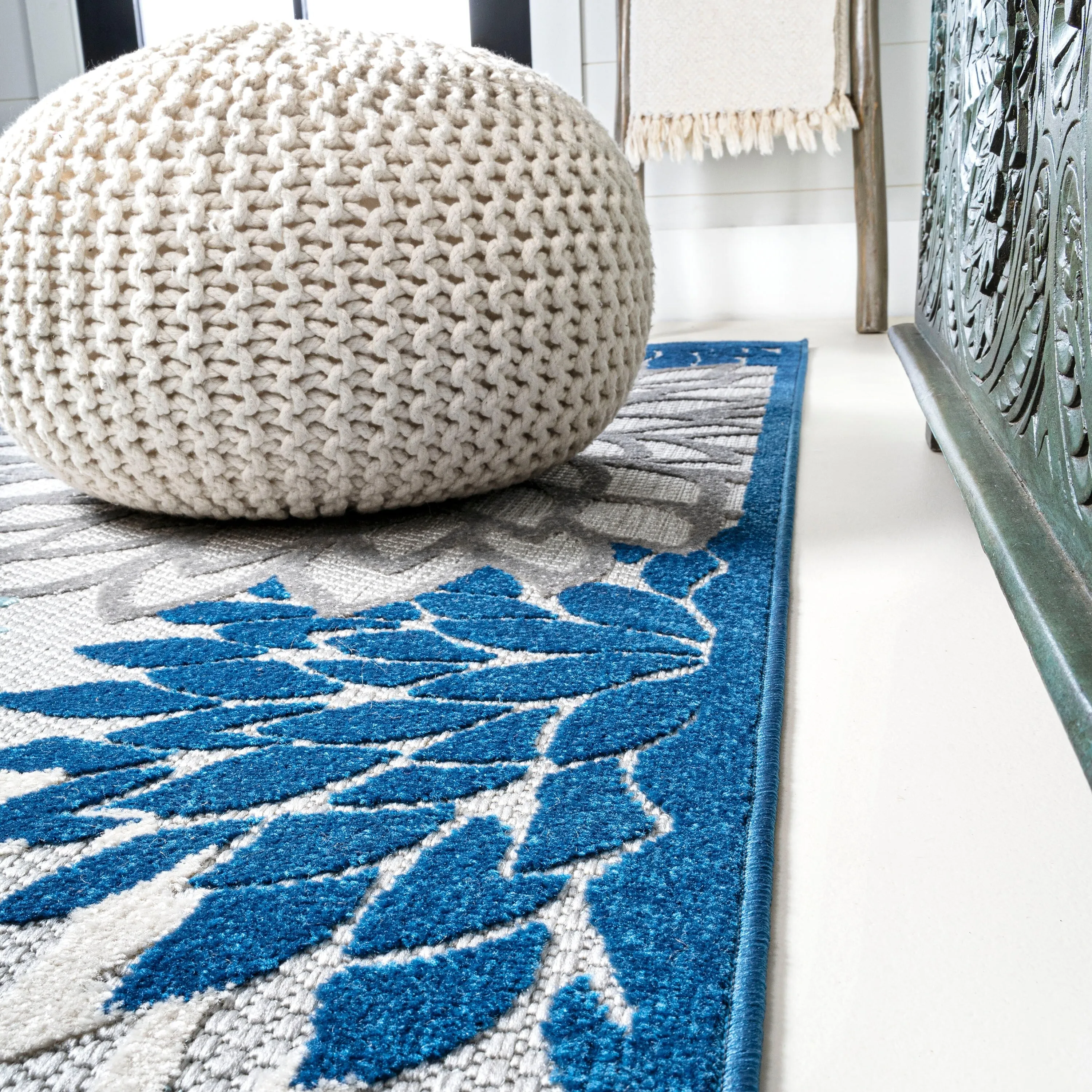 JONATHAN Y Atrani Floral Indoor/Outdoor Area Rug