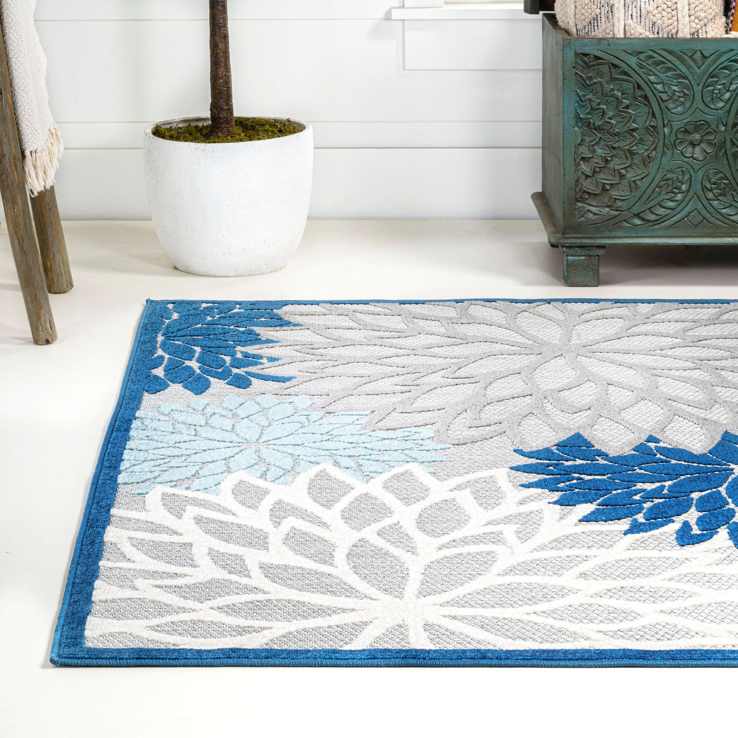 JONATHAN Y Atrani Floral Indoor/Outdoor Area Rug