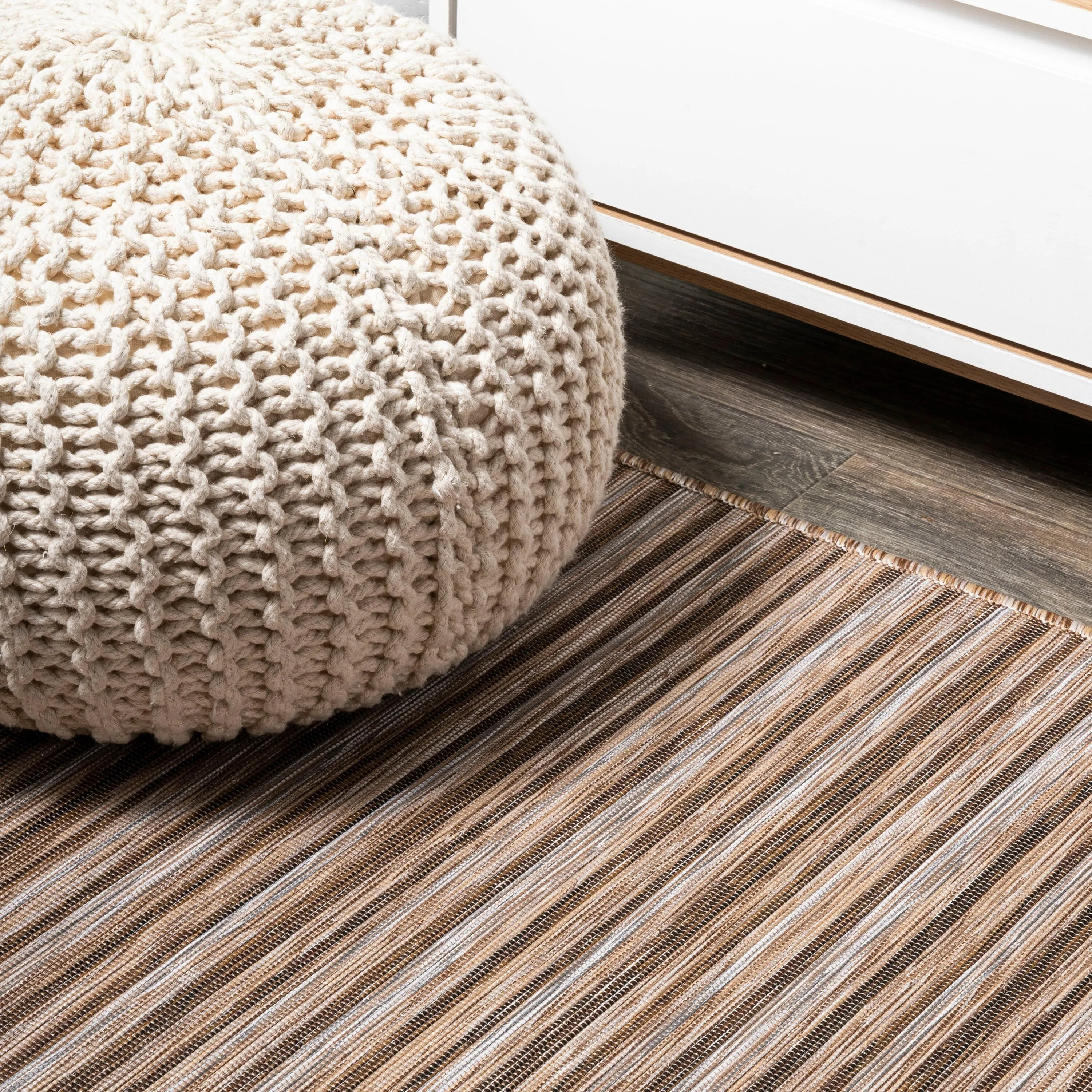 JONATHAN Y Finn Modern Farmhouse Pinstripe Area Rug