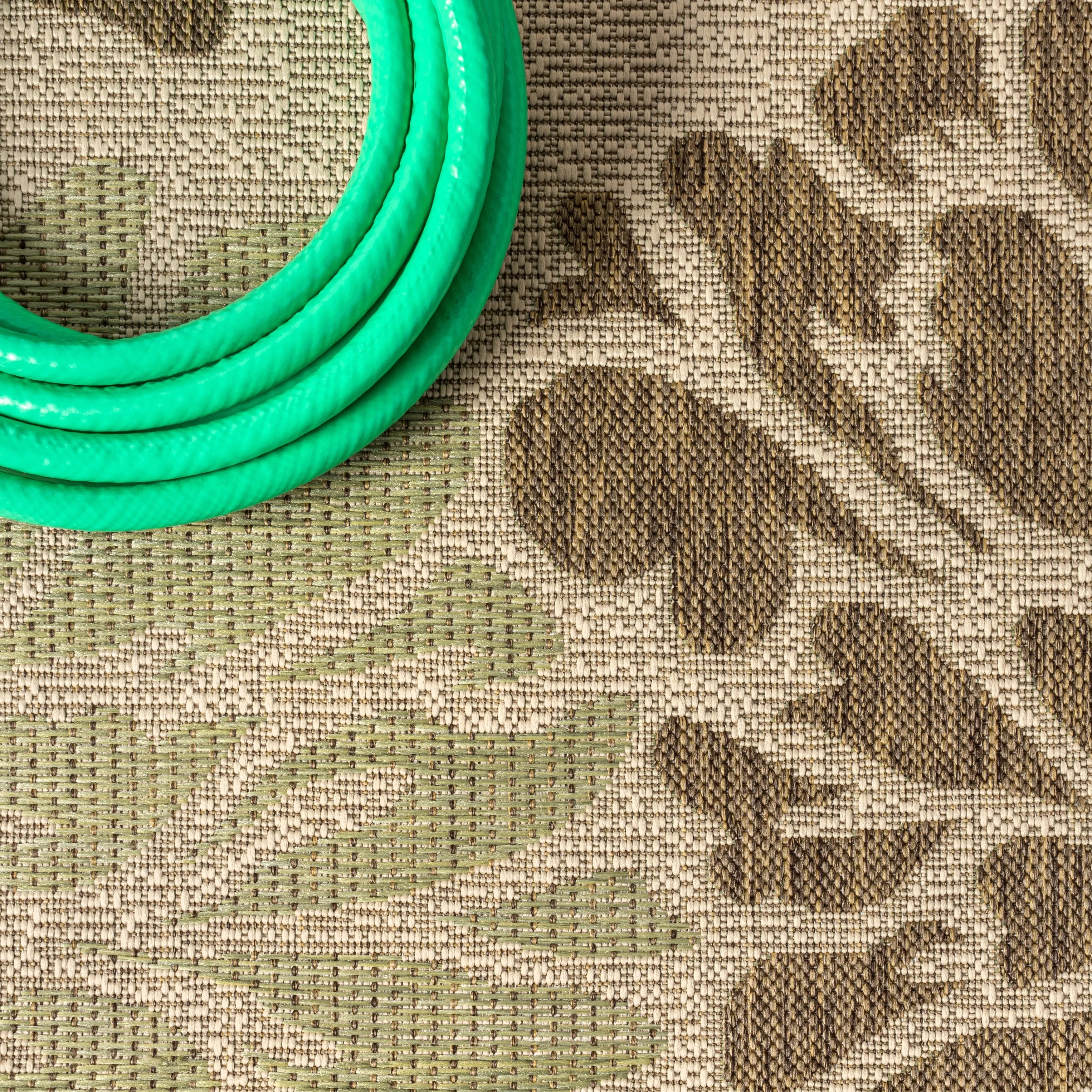 JONATHAN Y Floral Textured Weave Indoor/Outdoor Area Rug