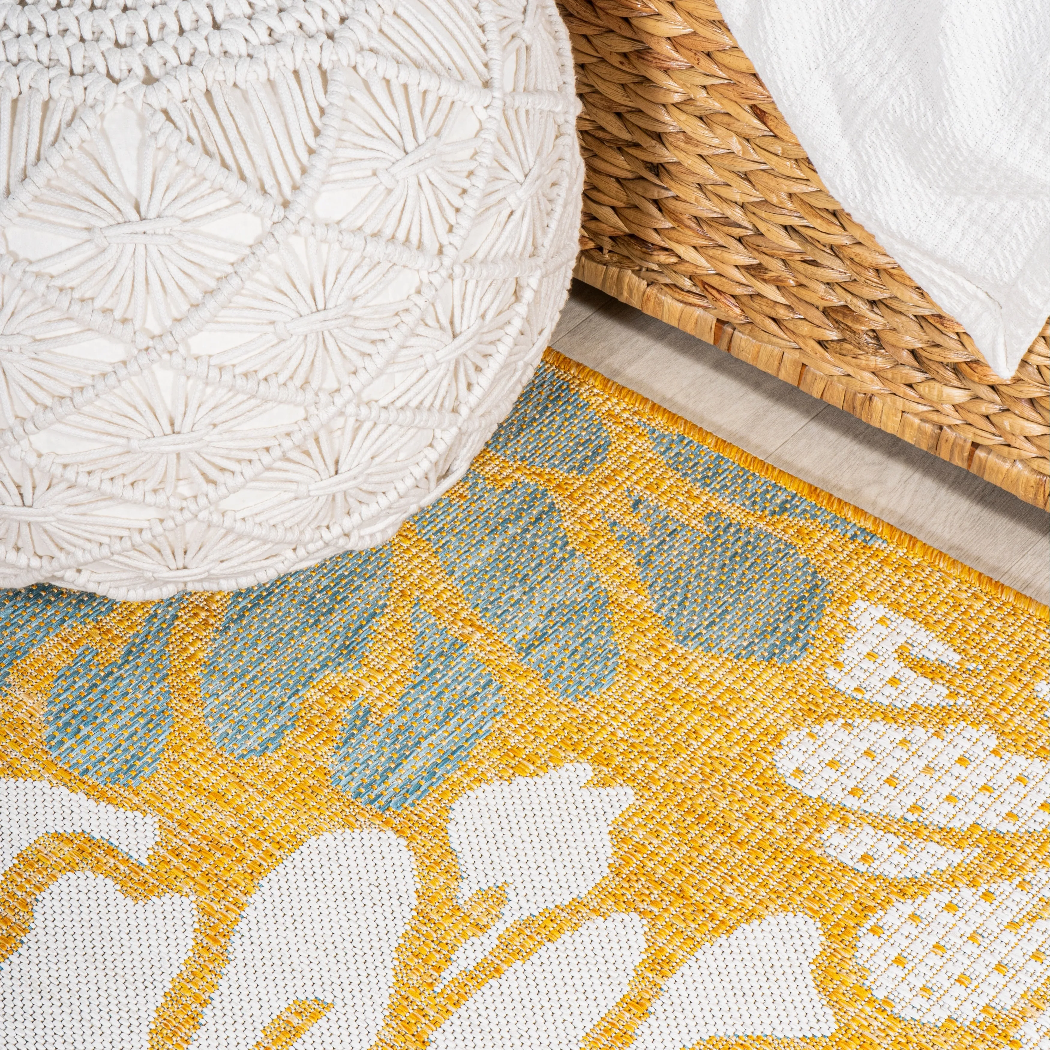 JONATHAN Y Floral Textured Weave Indoor/Outdoor Area Rug