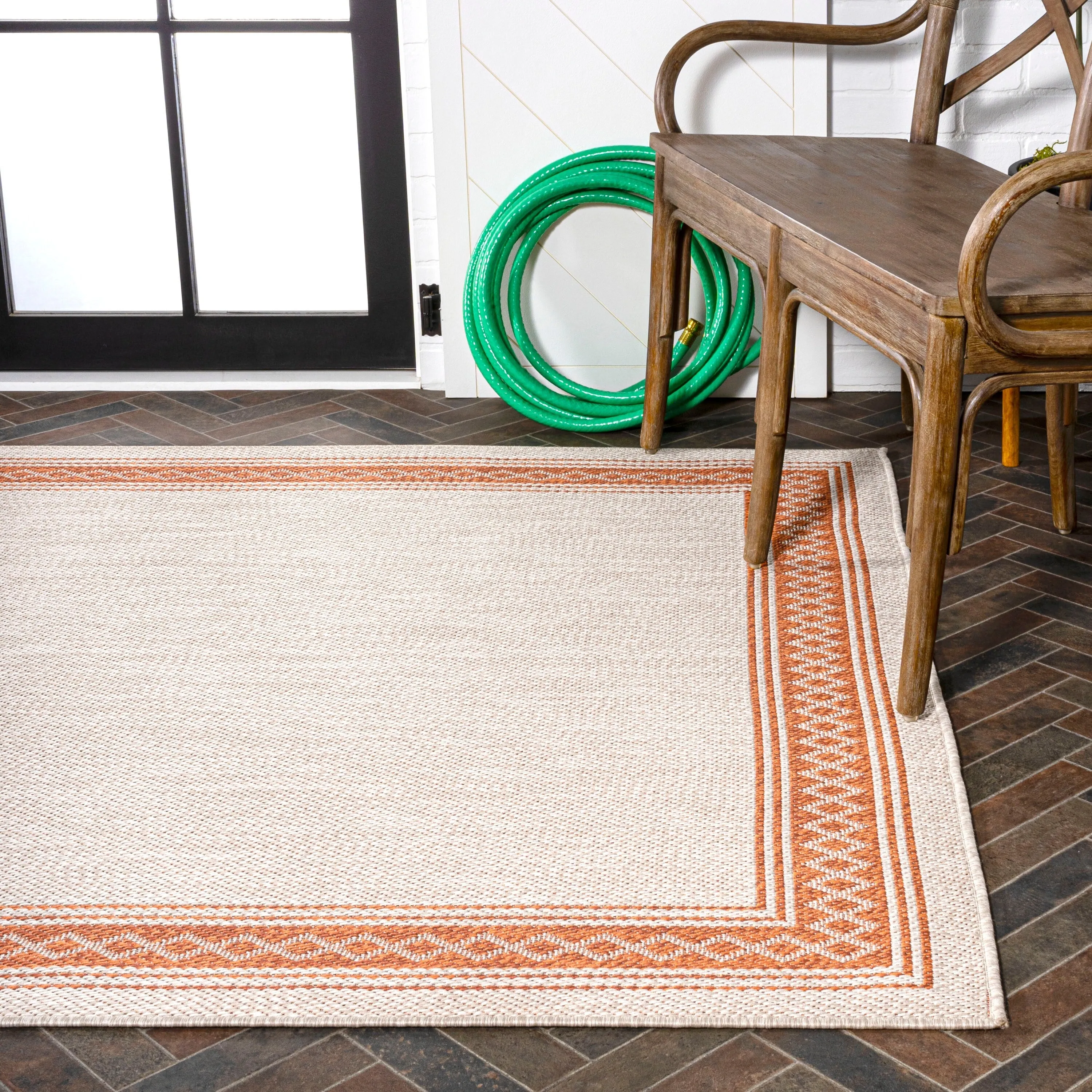 JONATHAN Y Havana Classic Diamond Border Indoor/Outdoor Area Rug
