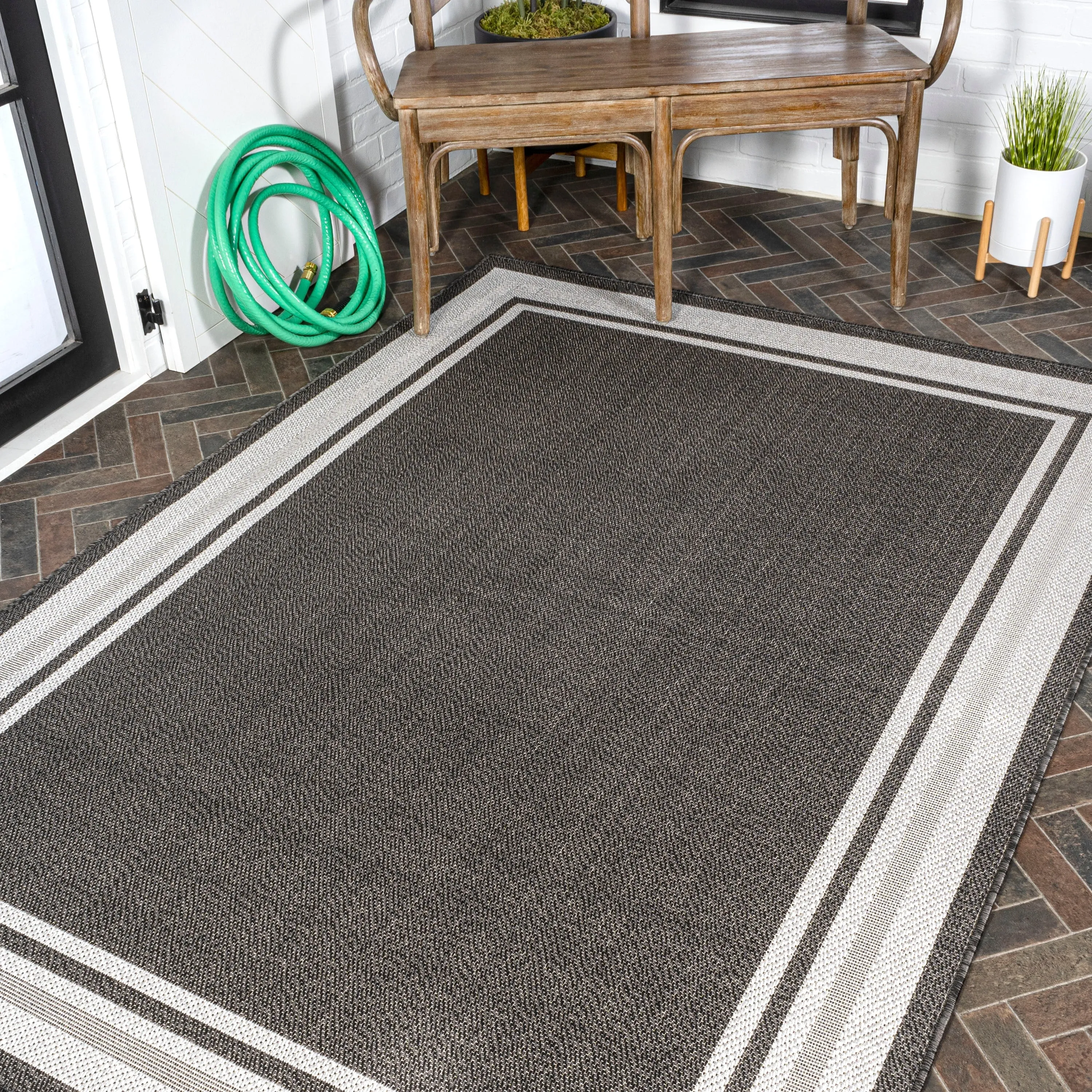 JONATHAN Y Haynes Modern Border Stripe Indoor/Outdoor Area Rug