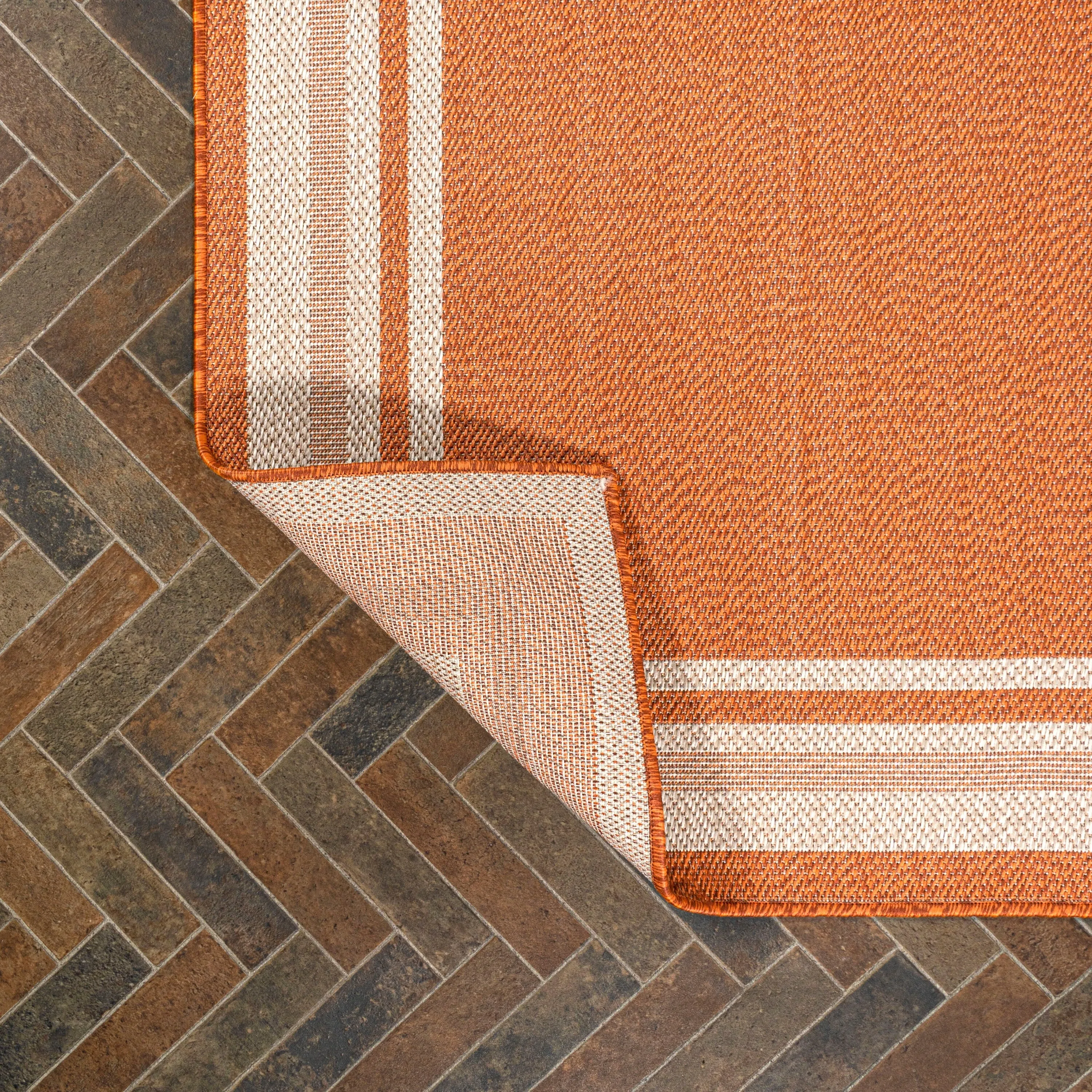 JONATHAN Y Haynes Modern Border Stripe Indoor/Outdoor Area Rug