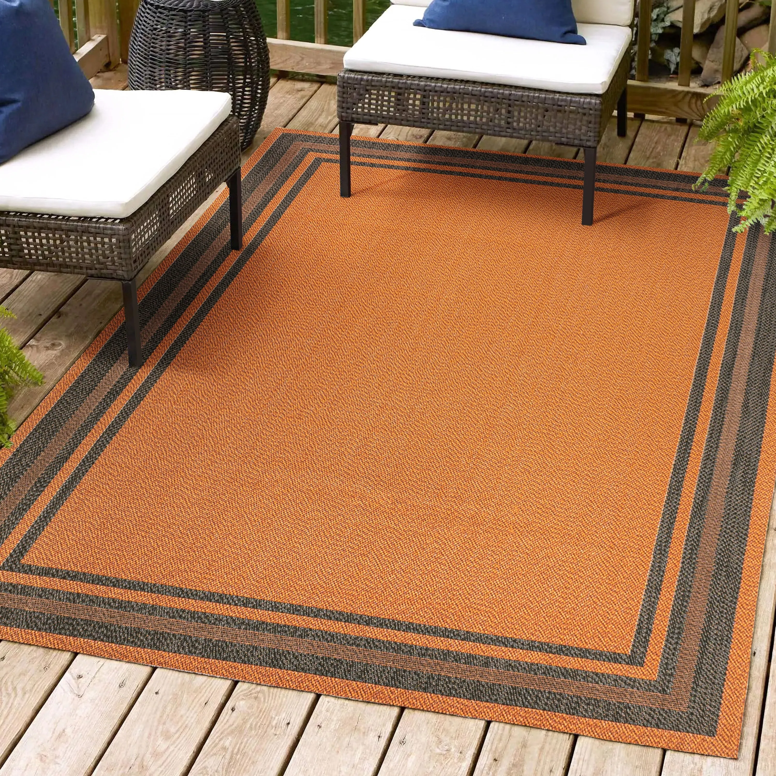 JONATHAN Y Haynes Modern Border Stripe Indoor/Outdoor Area Rug