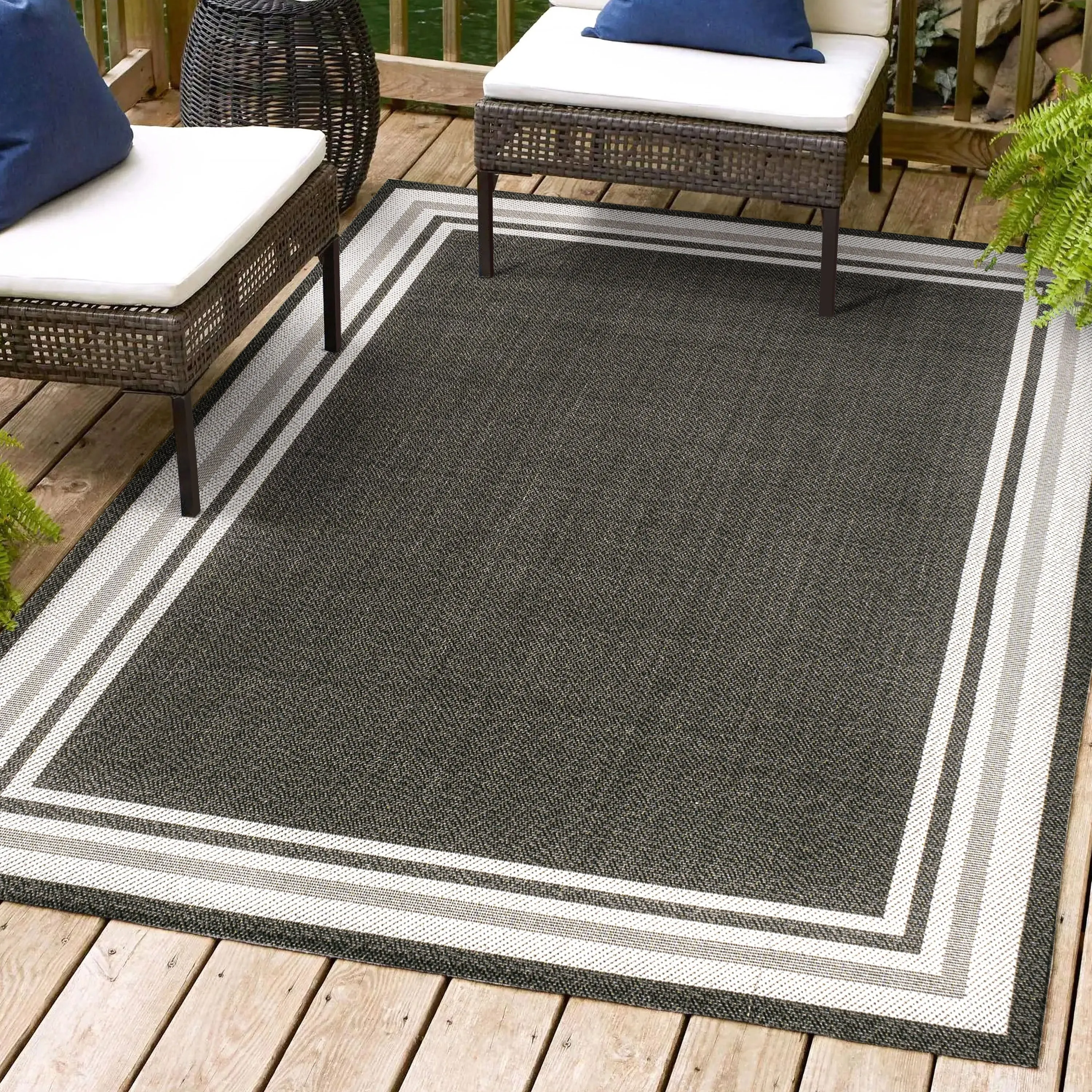 JONATHAN Y Haynes Modern Border Stripe Indoor/Outdoor Area Rug