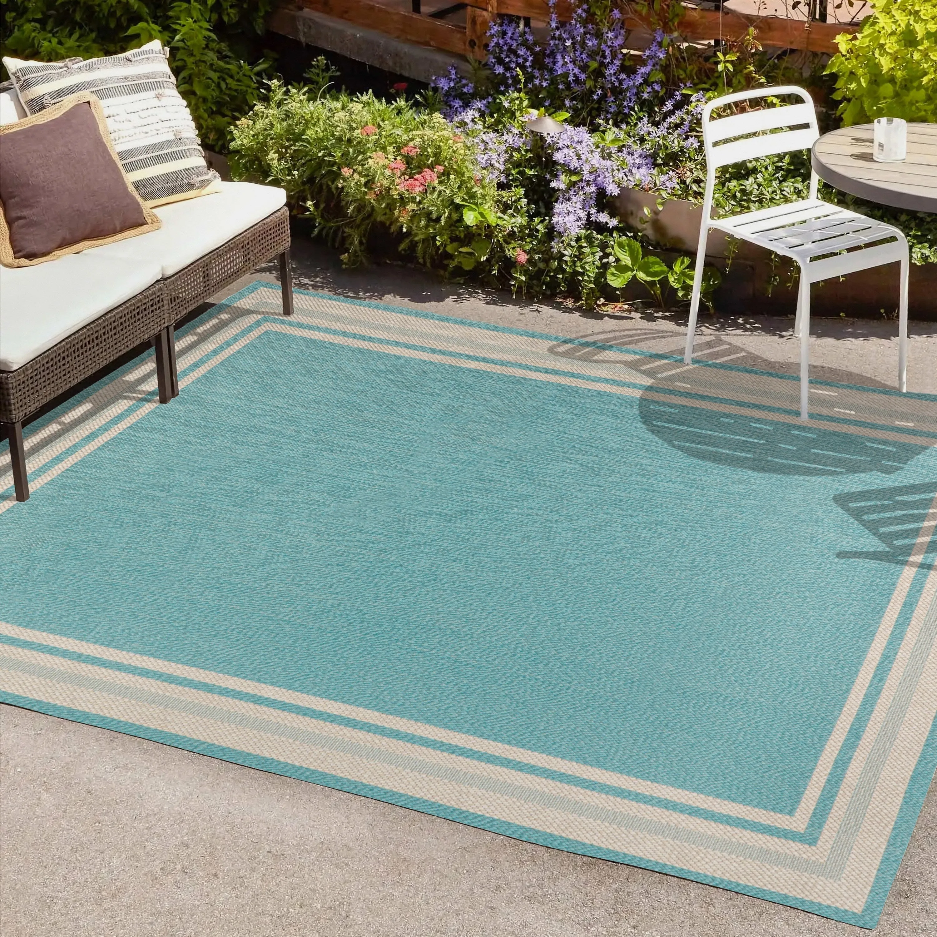 JONATHAN Y Haynes Modern Border Stripe Indoor/Outdoor Area Rug