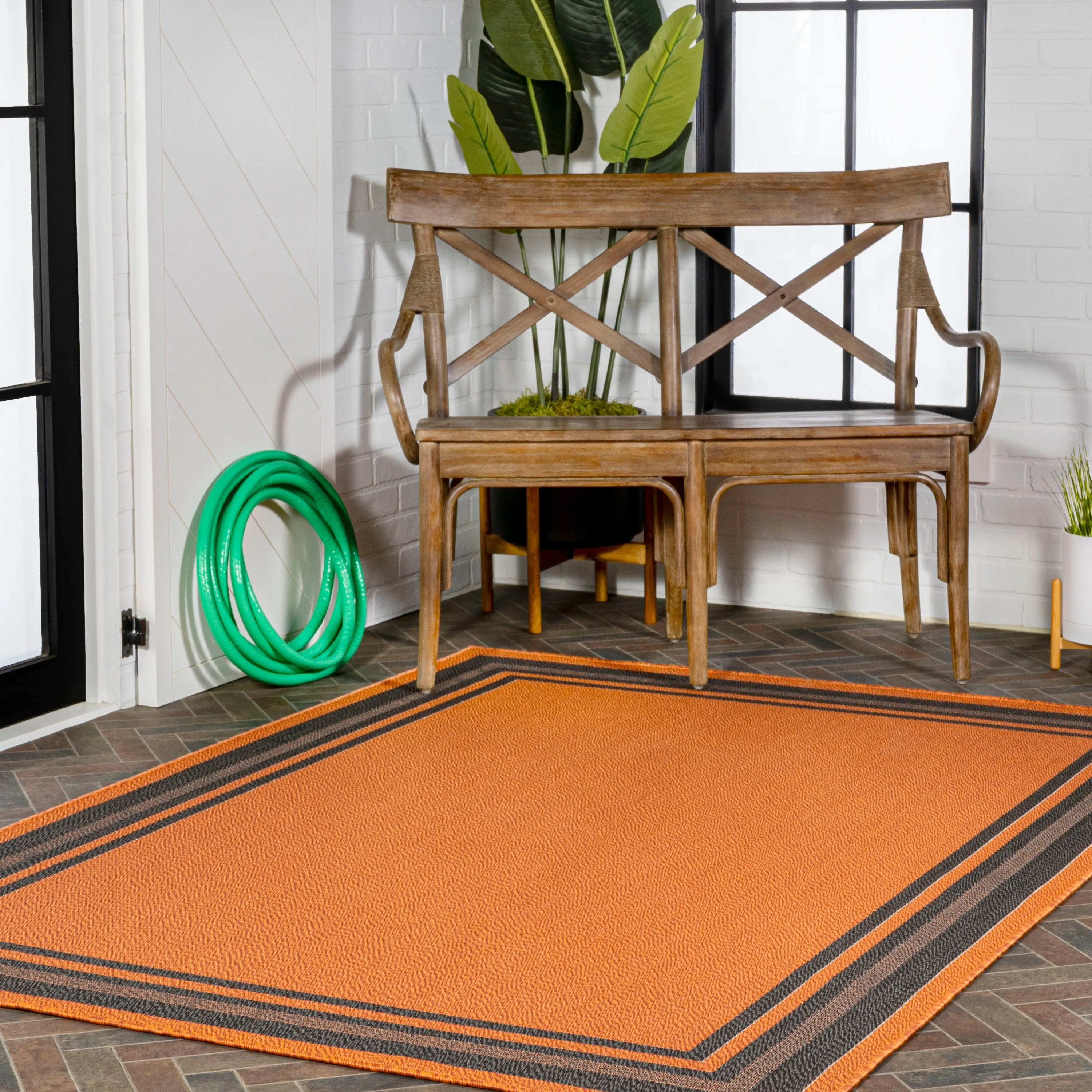 JONATHAN Y Haynes Modern Border Stripe Indoor/Outdoor Area Rug