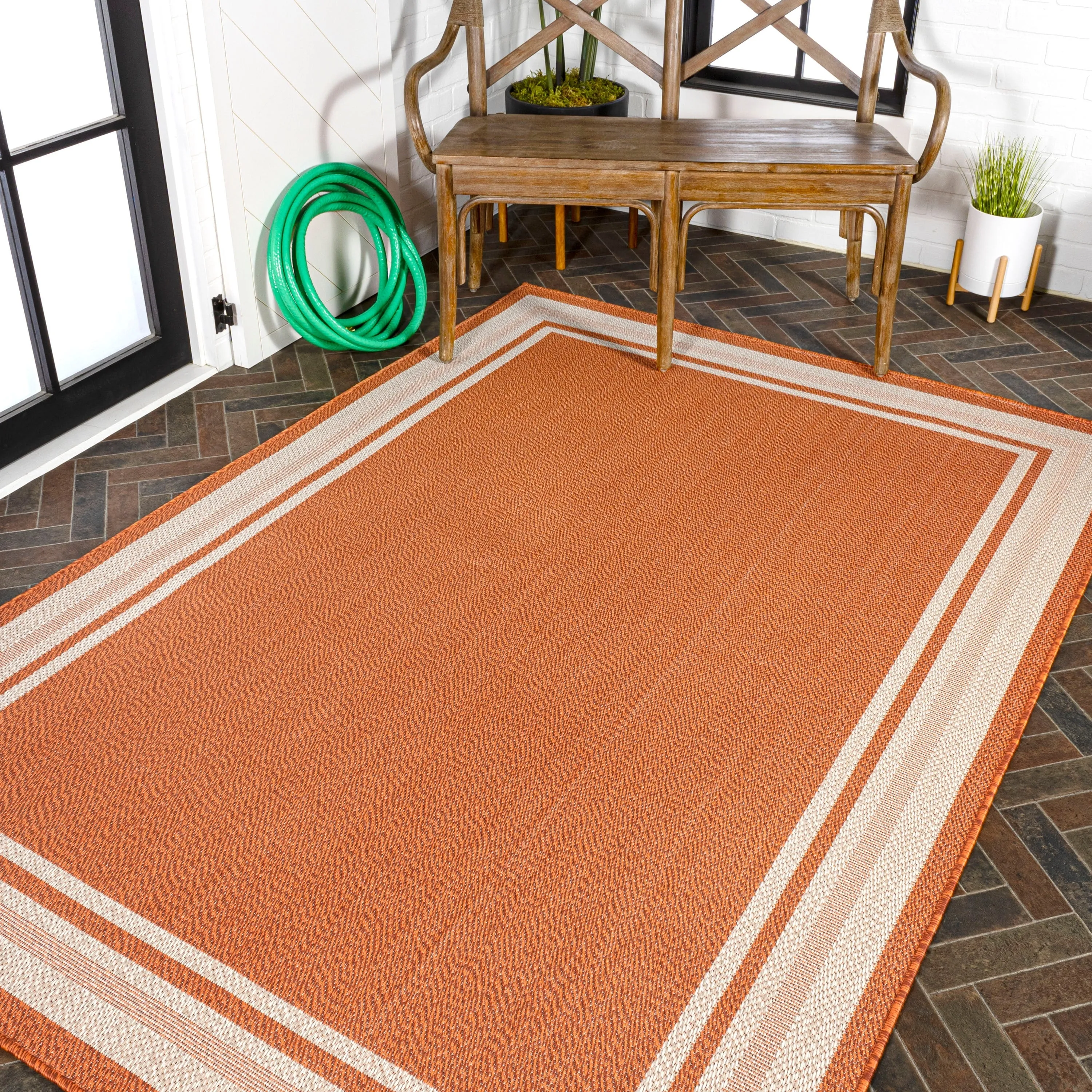 JONATHAN Y Haynes Modern Border Stripe Indoor/Outdoor Area Rug