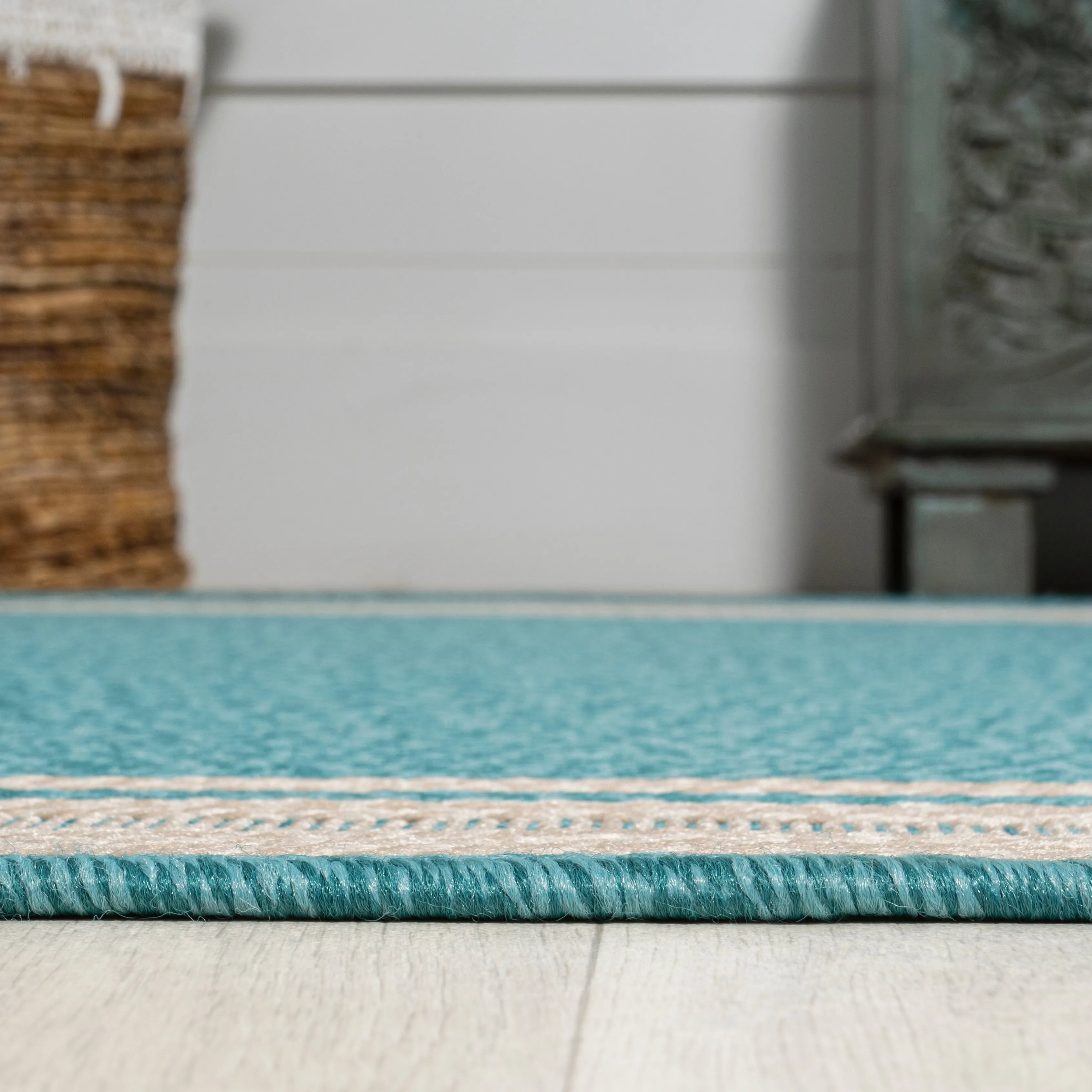JONATHAN Y Haynes Modern Border Stripe Indoor/Outdoor Area Rug