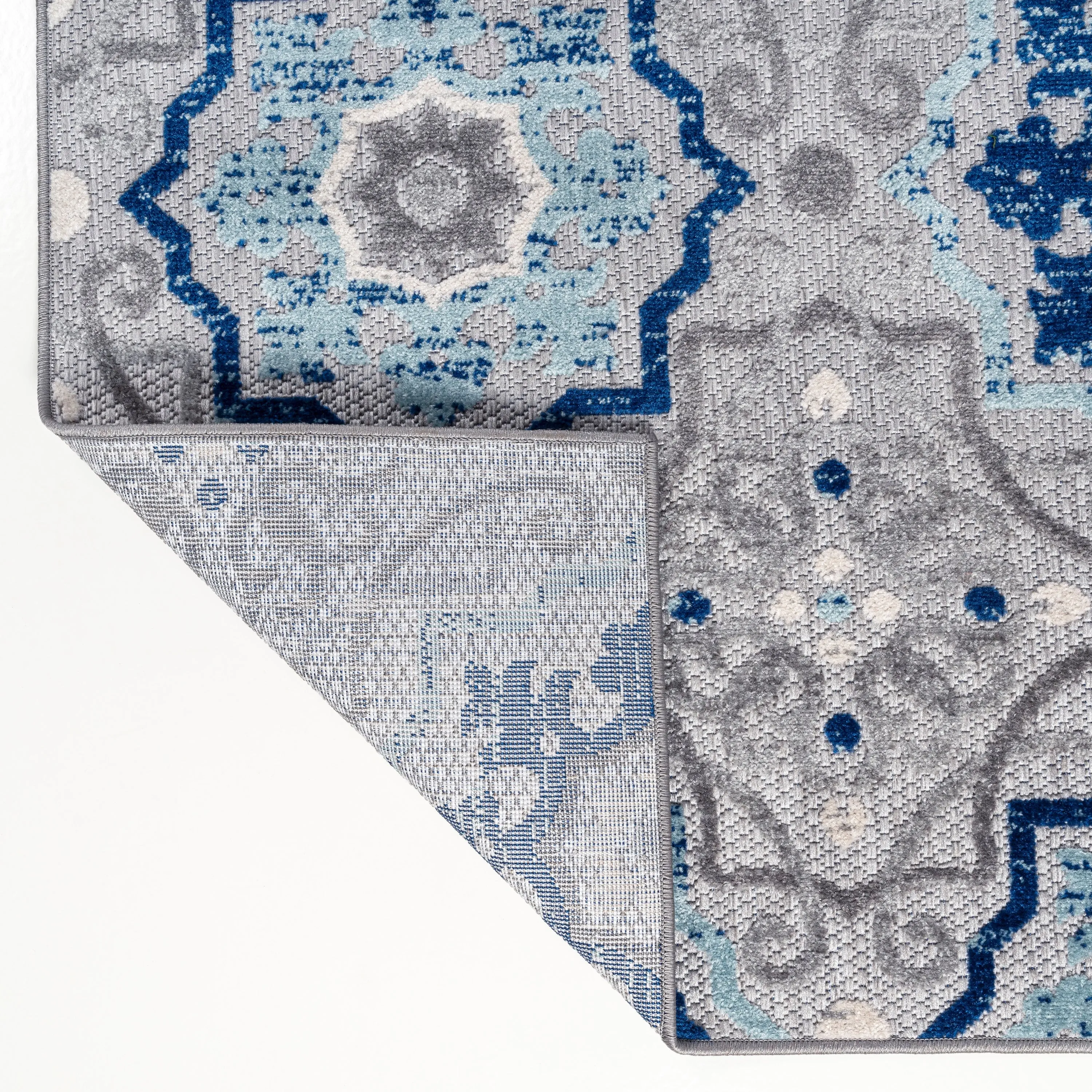 JONATHAN Y Julien Medallion Indoor/Outdoor Area Rug