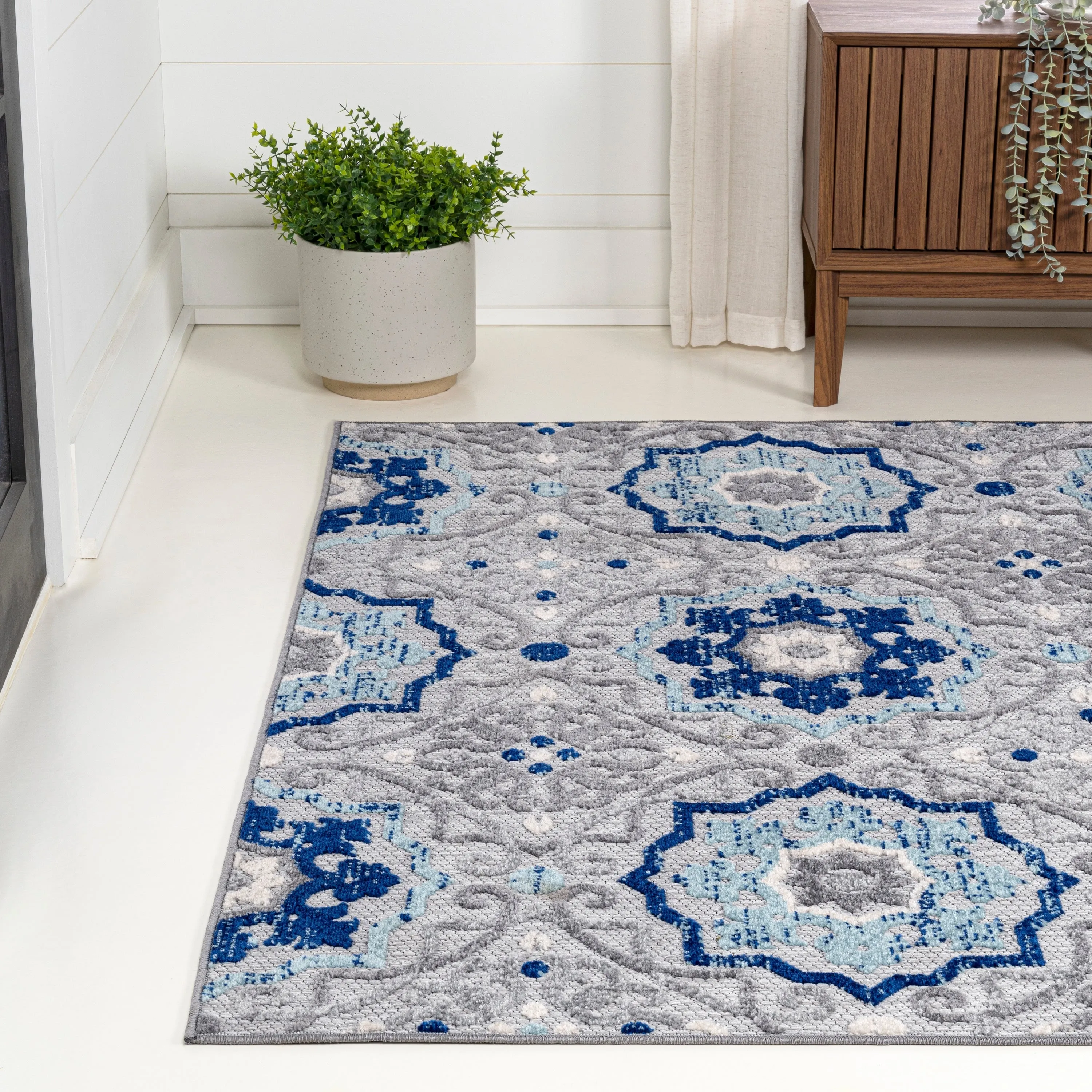 JONATHAN Y Julien Medallion Indoor/Outdoor Area Rug