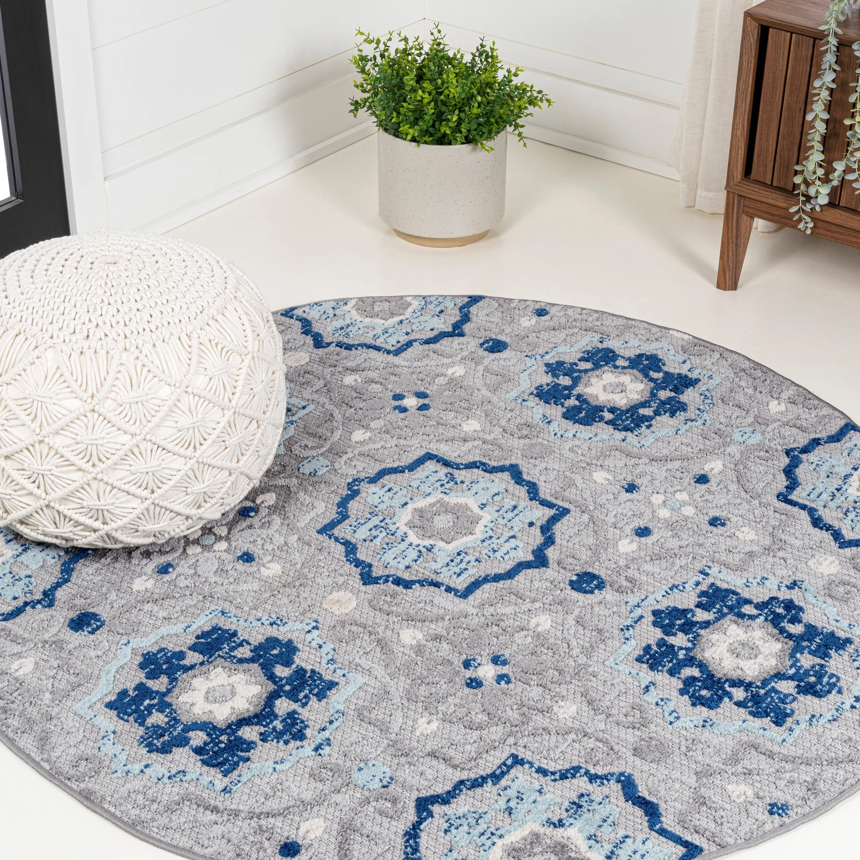 JONATHAN Y Julien Medallion Indoor/Outdoor Area Rug