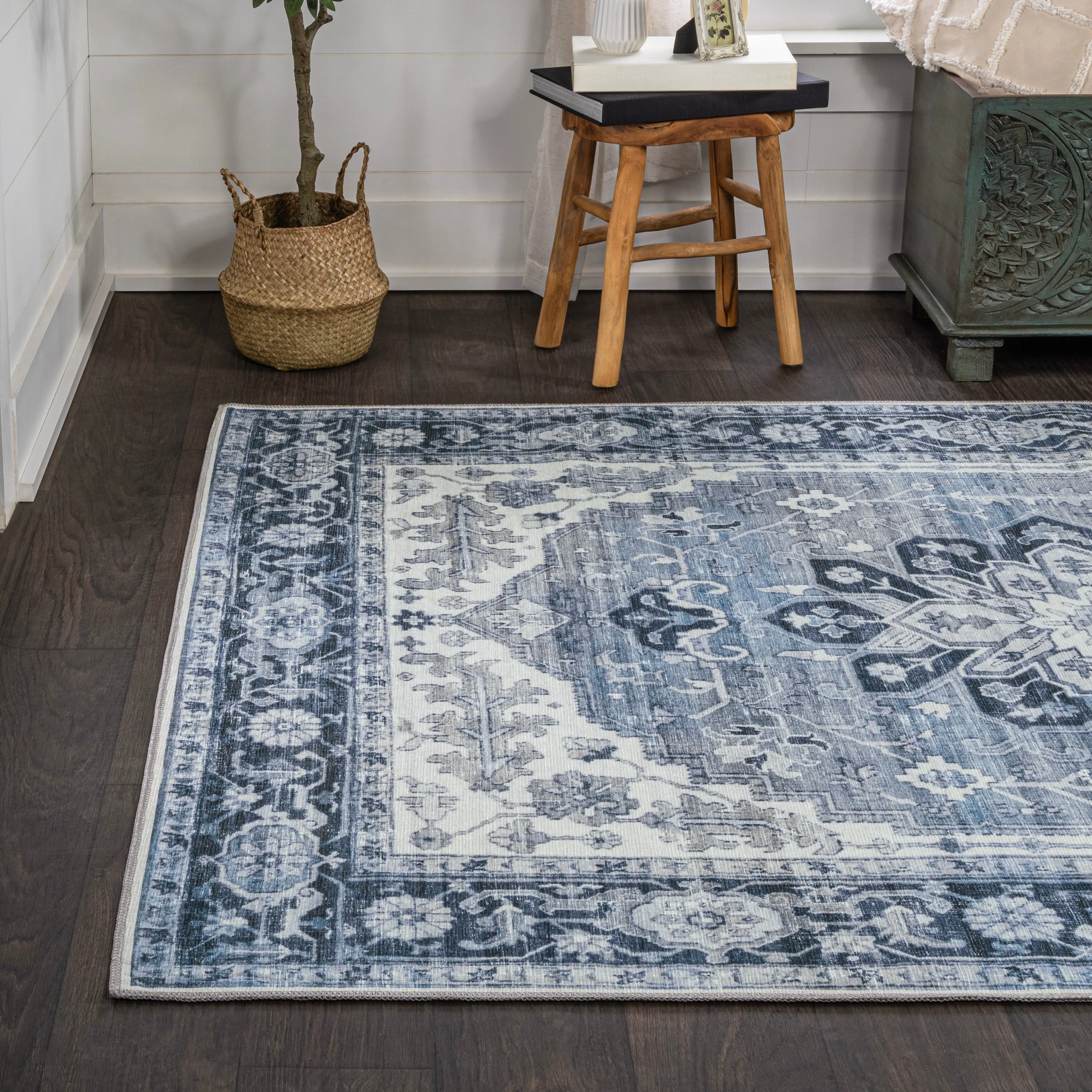 JONATHAN Y Maris Ornate Medallion Machine Washable Area Rug