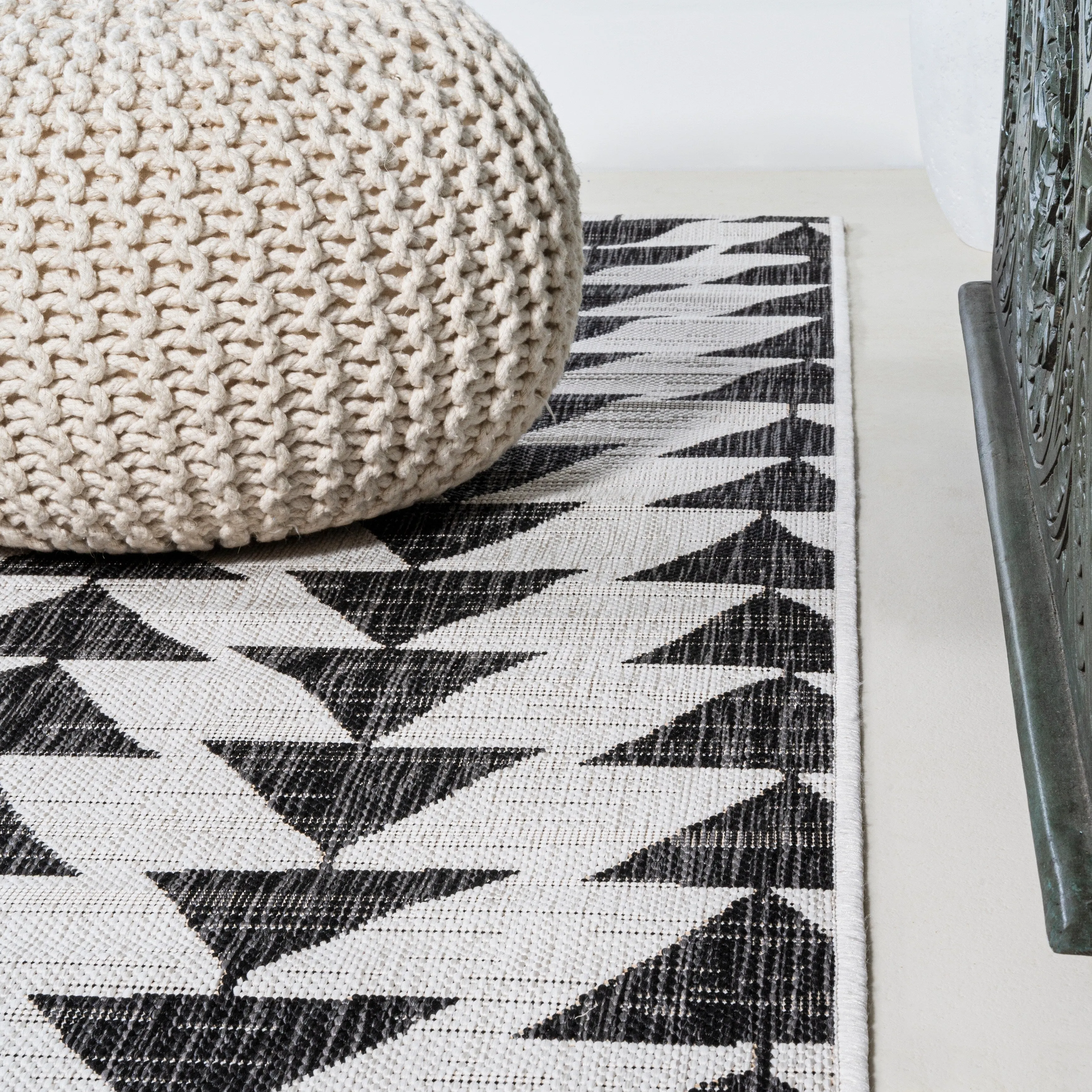 JONATHAN Y Marokko Modern Tribal Geometric Indoor/Outdoor Area Rug