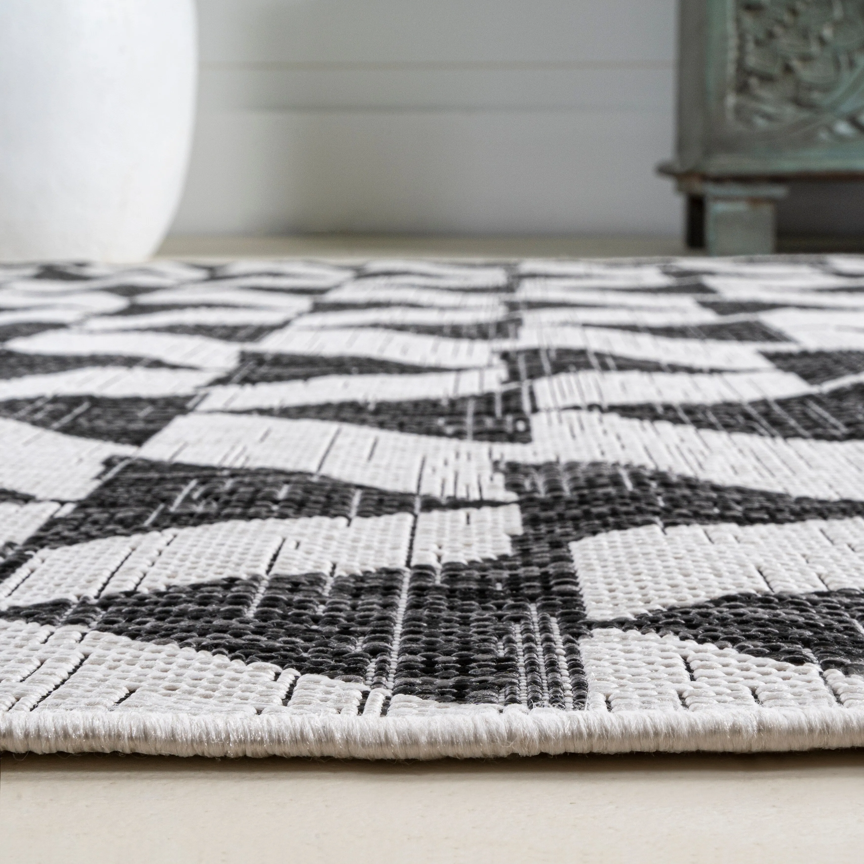JONATHAN Y Marokko Modern Tribal Geometric Indoor/Outdoor Area Rug