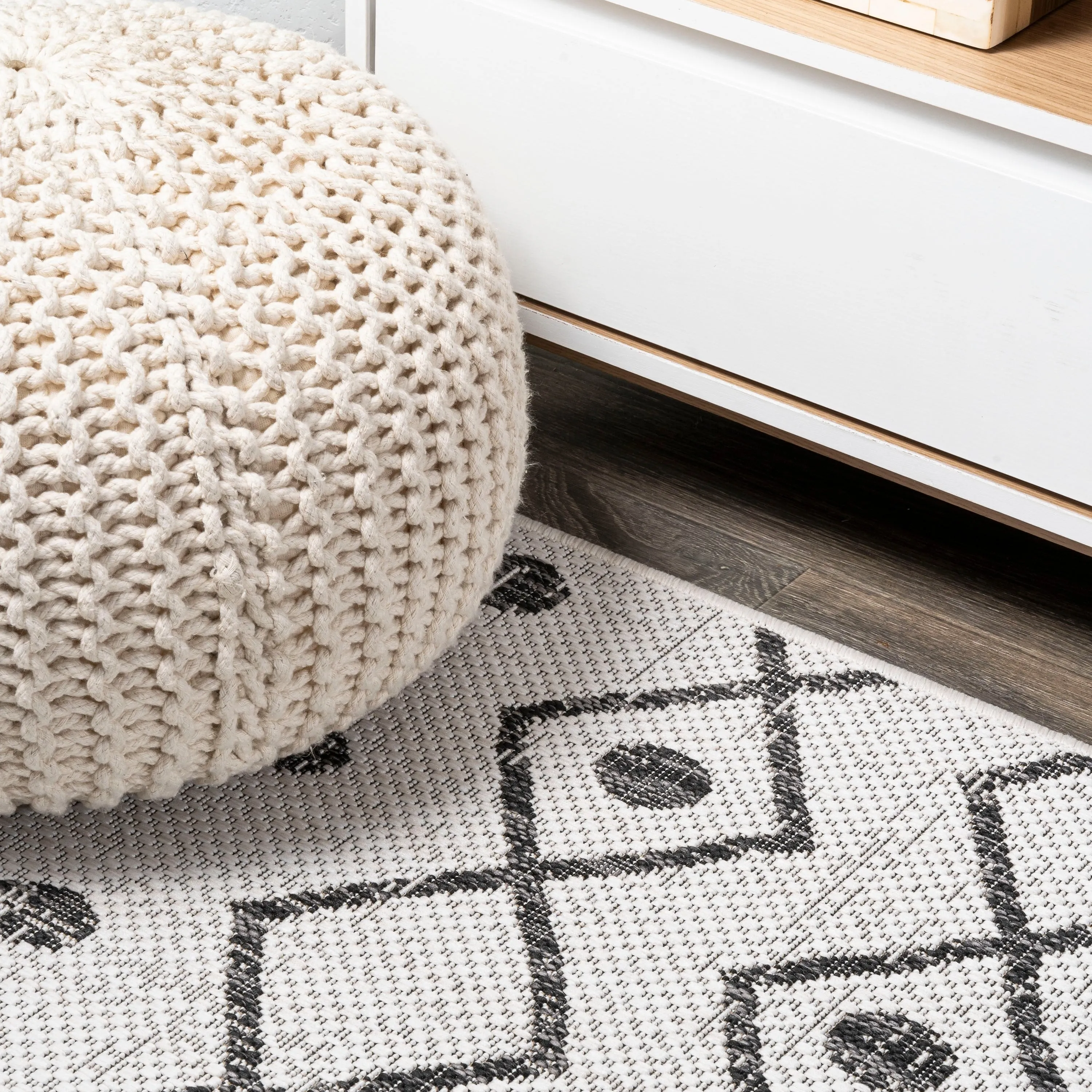 JONATHAN Y Tokay Tribal Bohemian Indoor/Outdoor Area Rug
