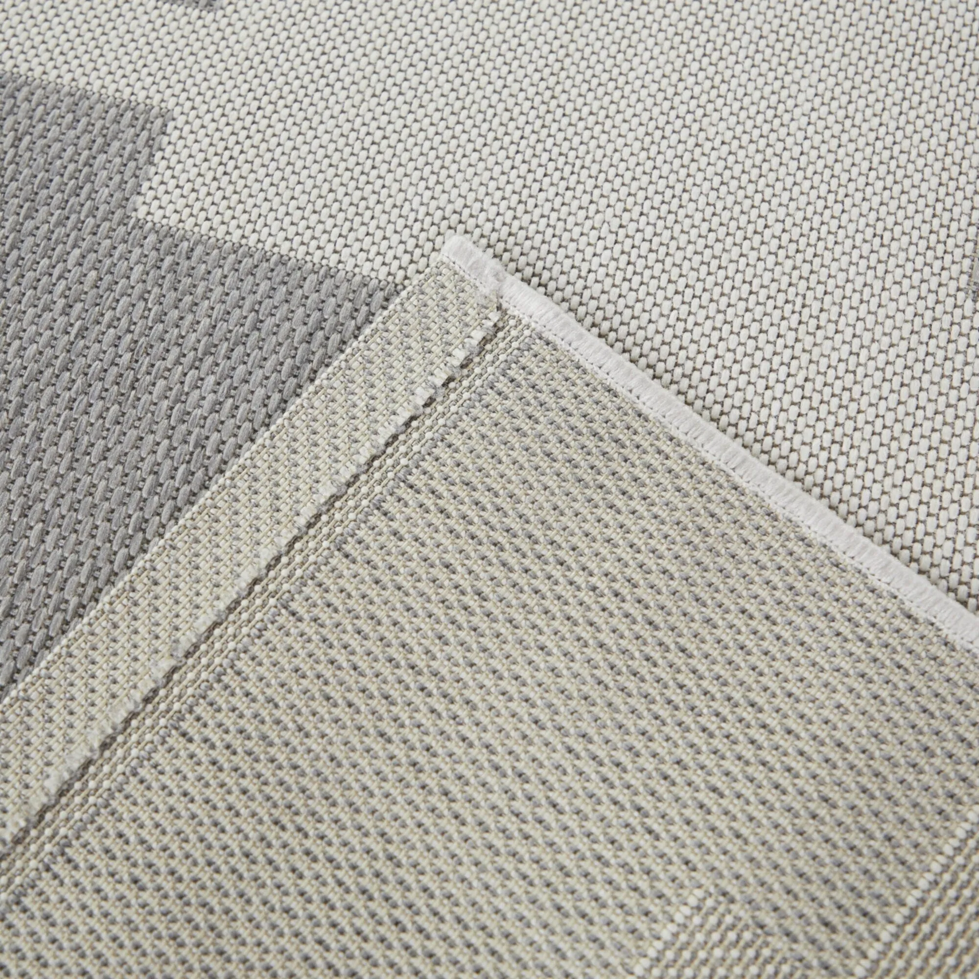 Joyce Southwestern Trellis Indoor/ Outdoor Area Rug