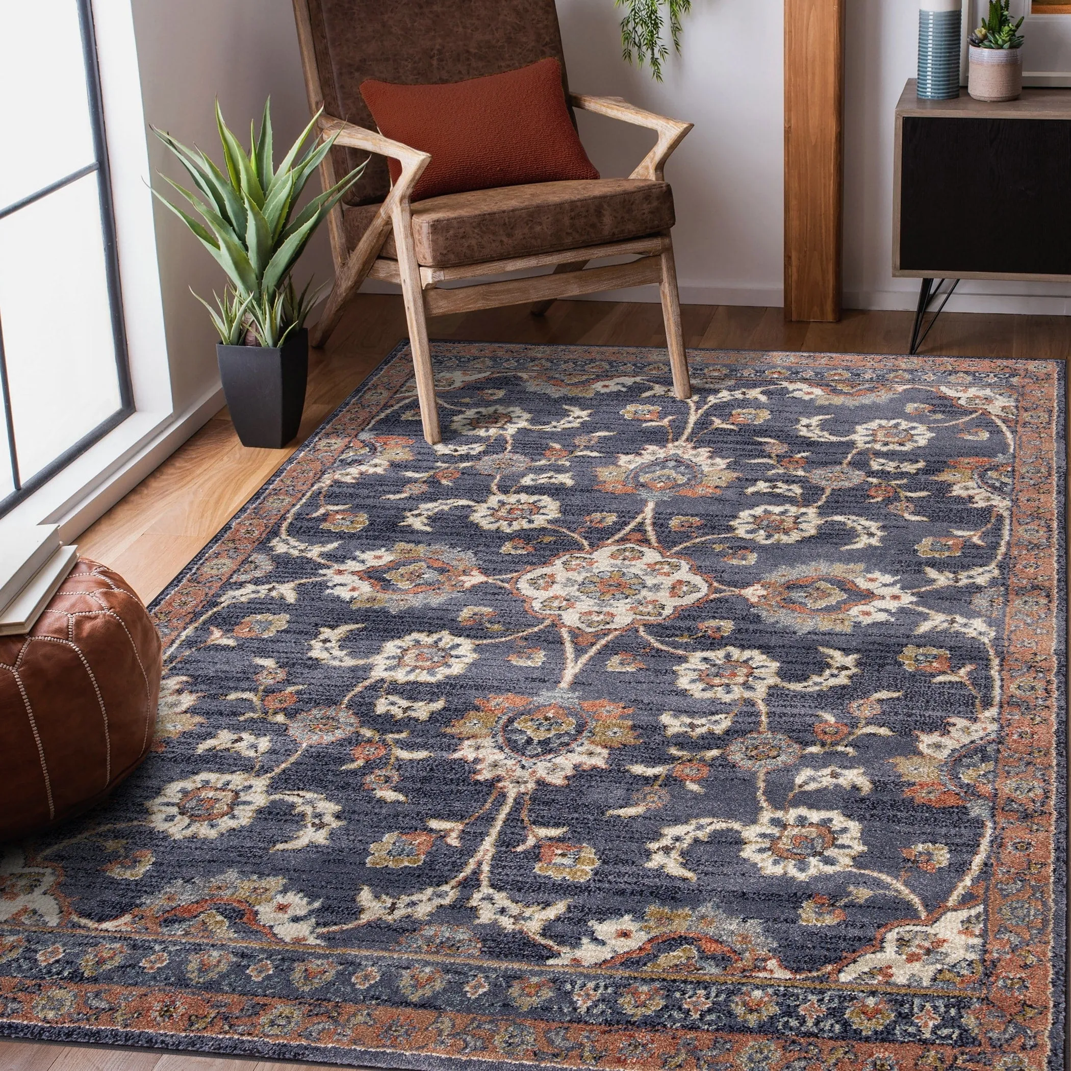 Julia Traditional Floral Area Rug