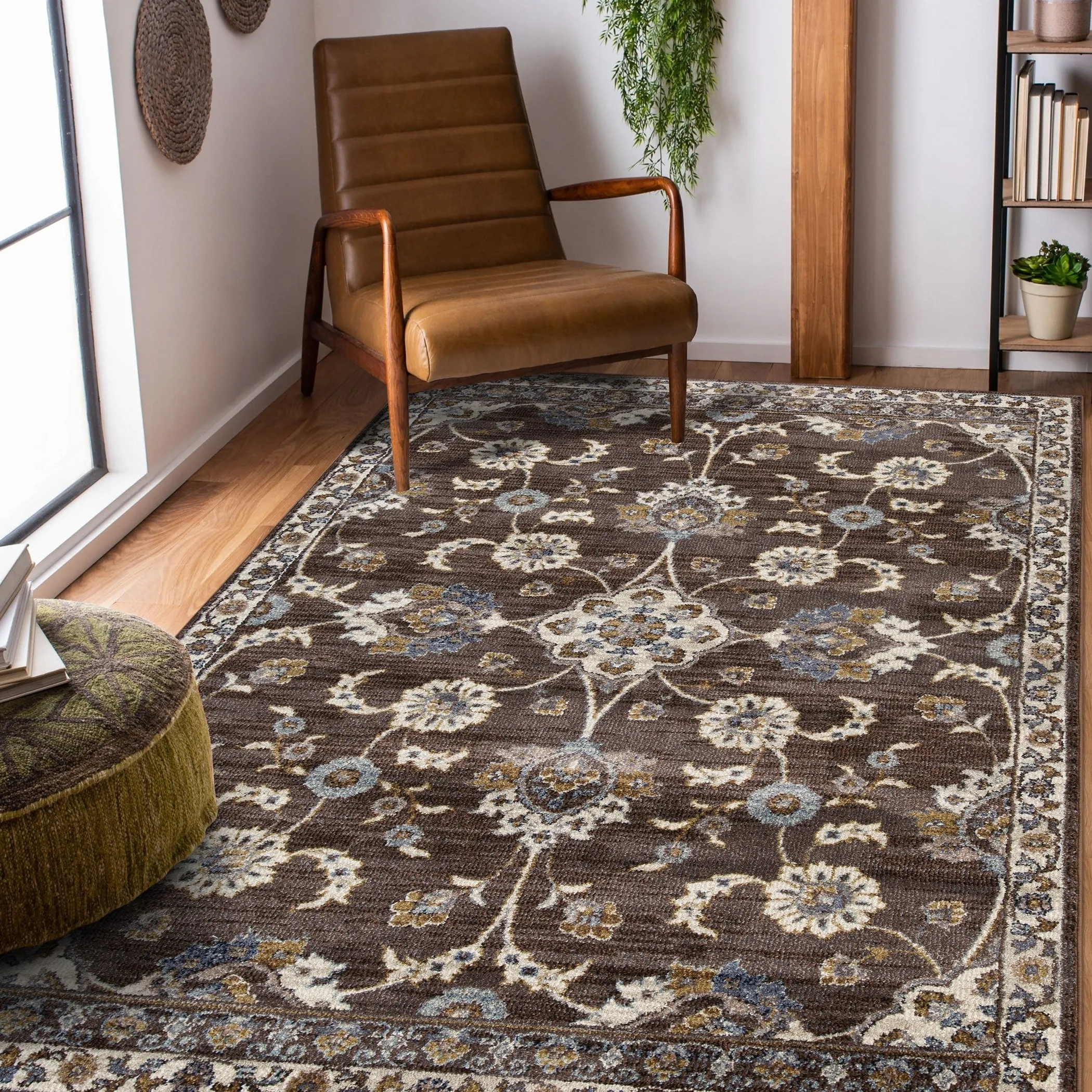 Julia Traditional Floral Area Rug