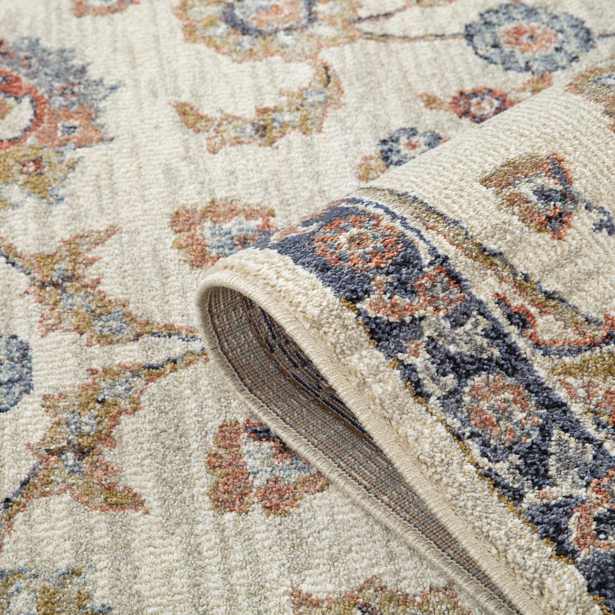 Julia Traditional Floral Area Rug