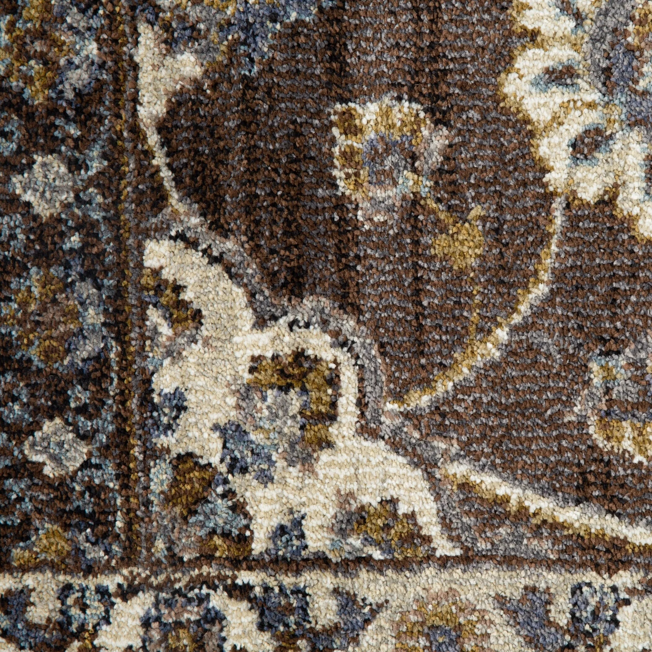 Julia Traditional Floral Area Rug