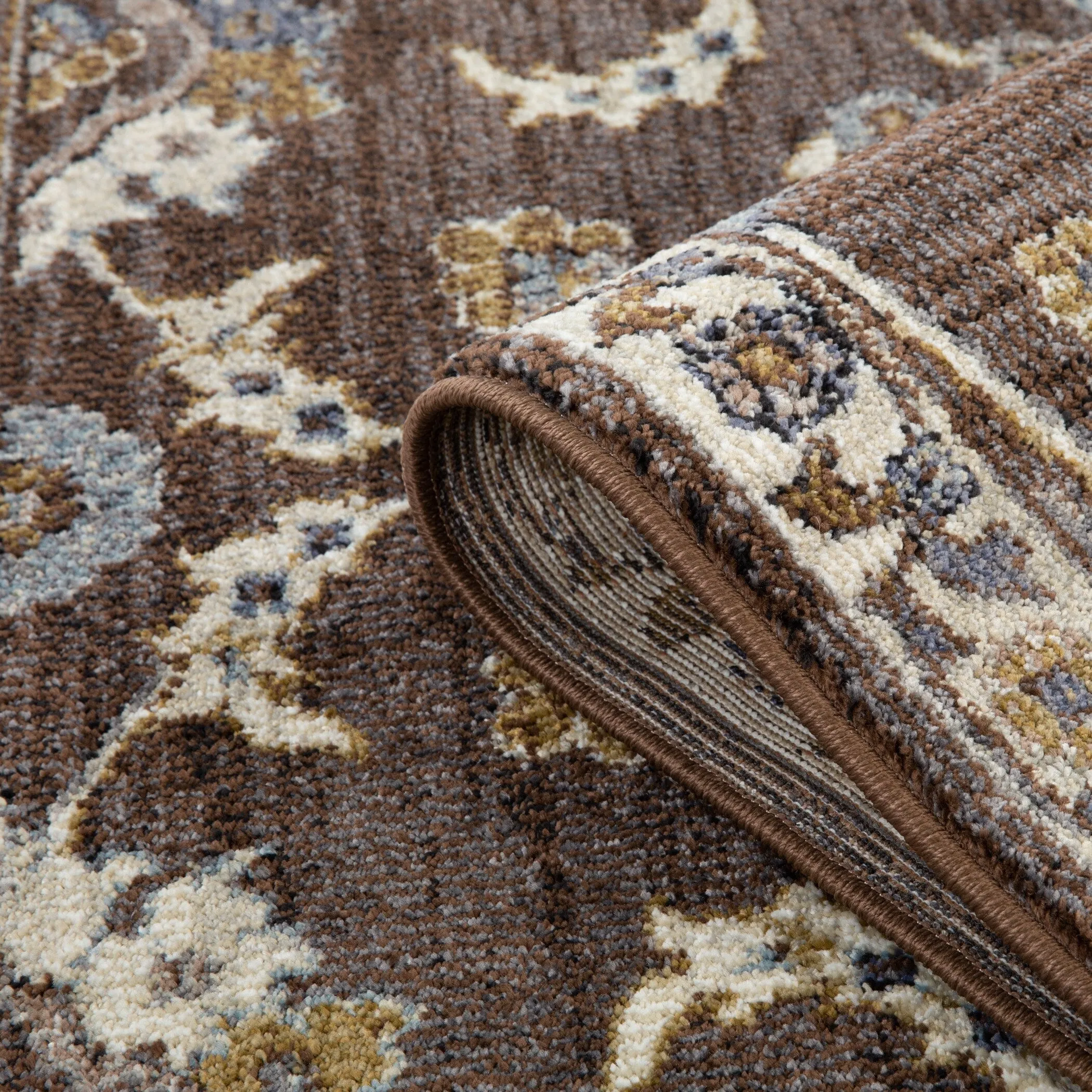 Julia Traditional Floral Area Rug