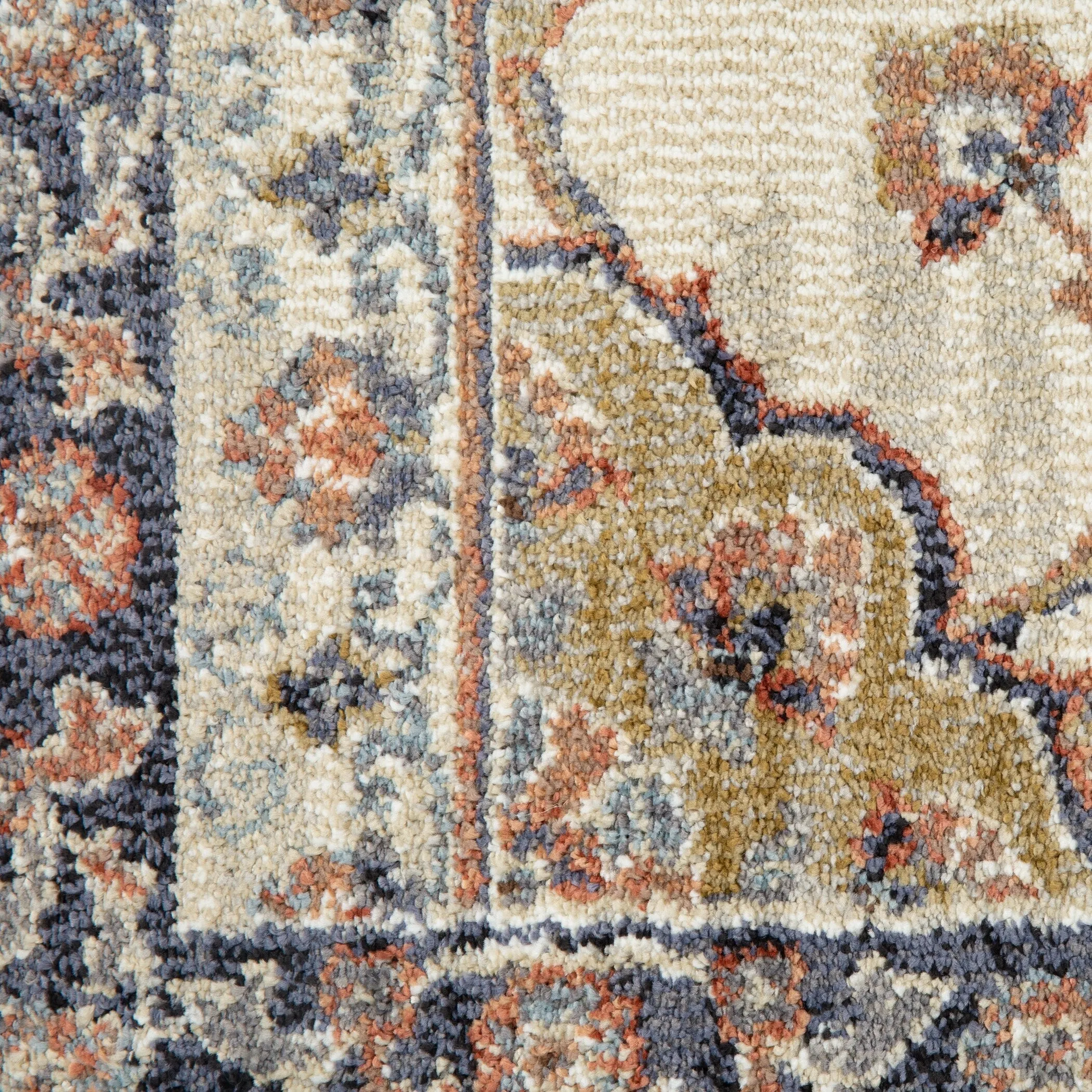 Julia Traditional Floral Area Rug