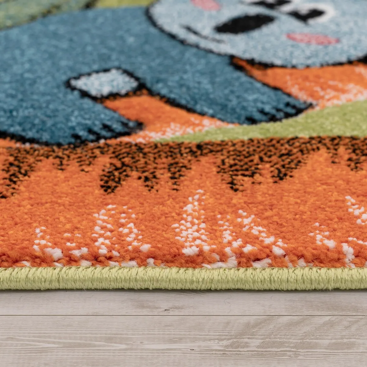Kids Rug for childrens room with Jungle Animals in Green