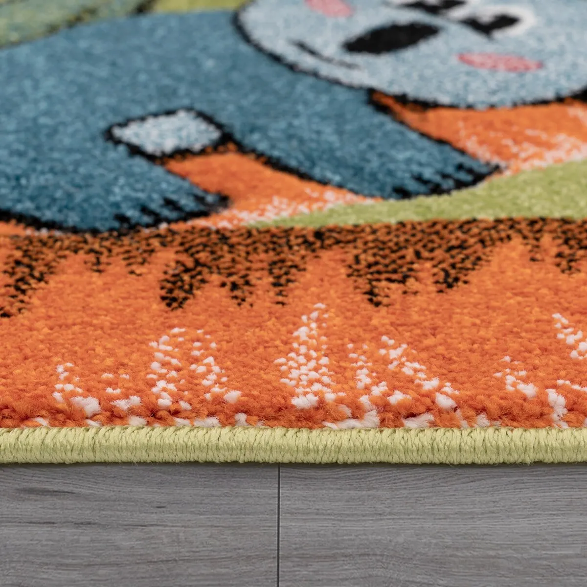 Kids Rug for childrens room with Jungle Animals in Green