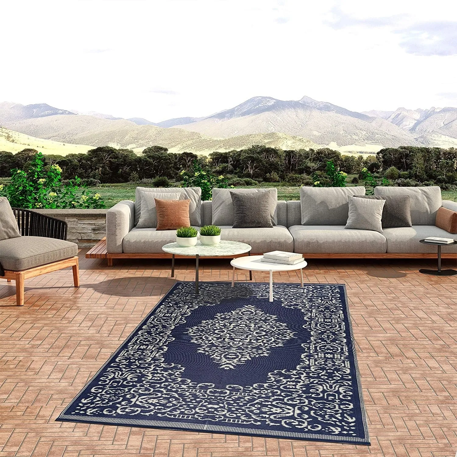 Lightweight Indoor Outdoor Reversible Plastic Area Rug - 5.9 x 8.9 Feet - Medallion Oriental- Blue - 5'9 x 8'9