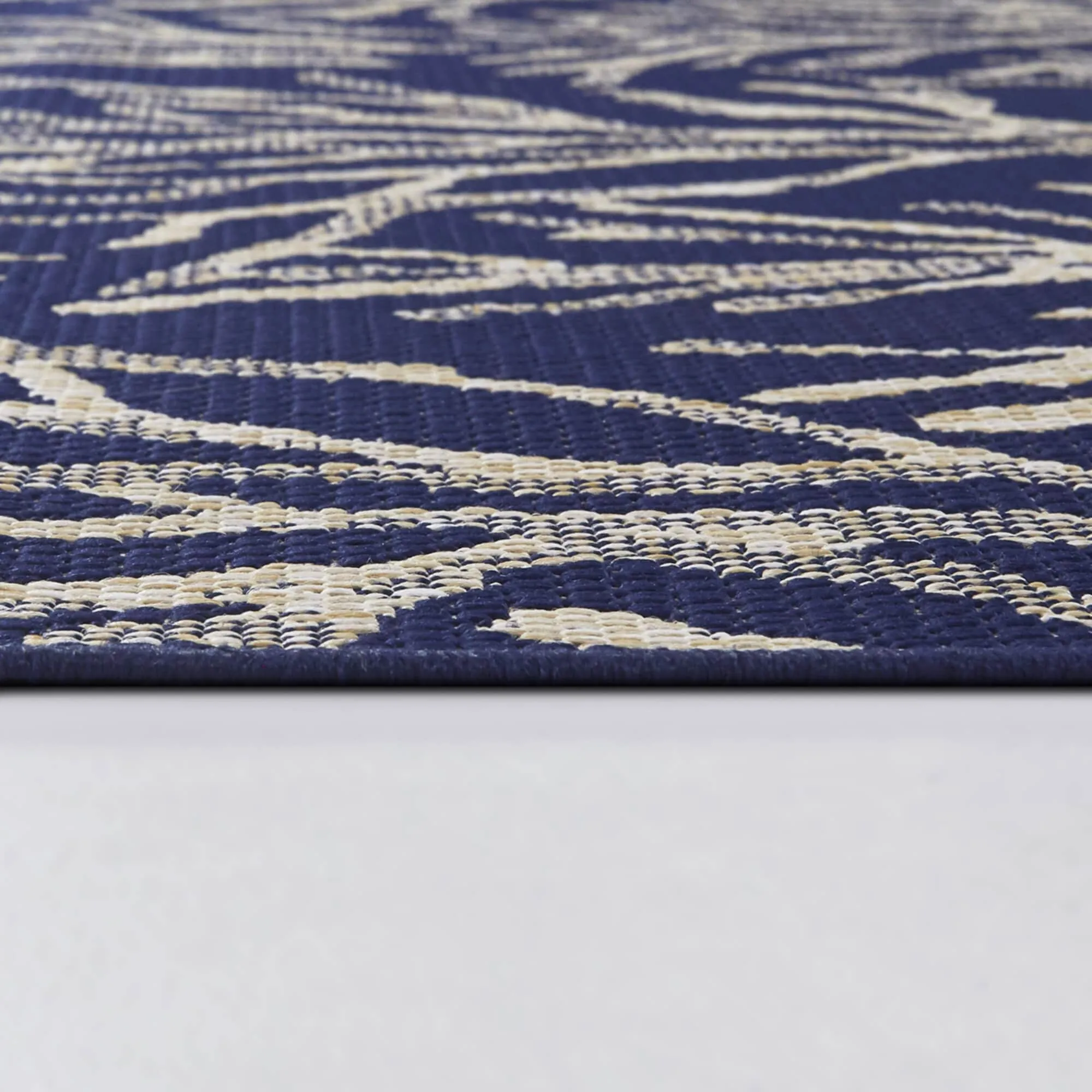 Lilburn Coastal Coral Area Rug