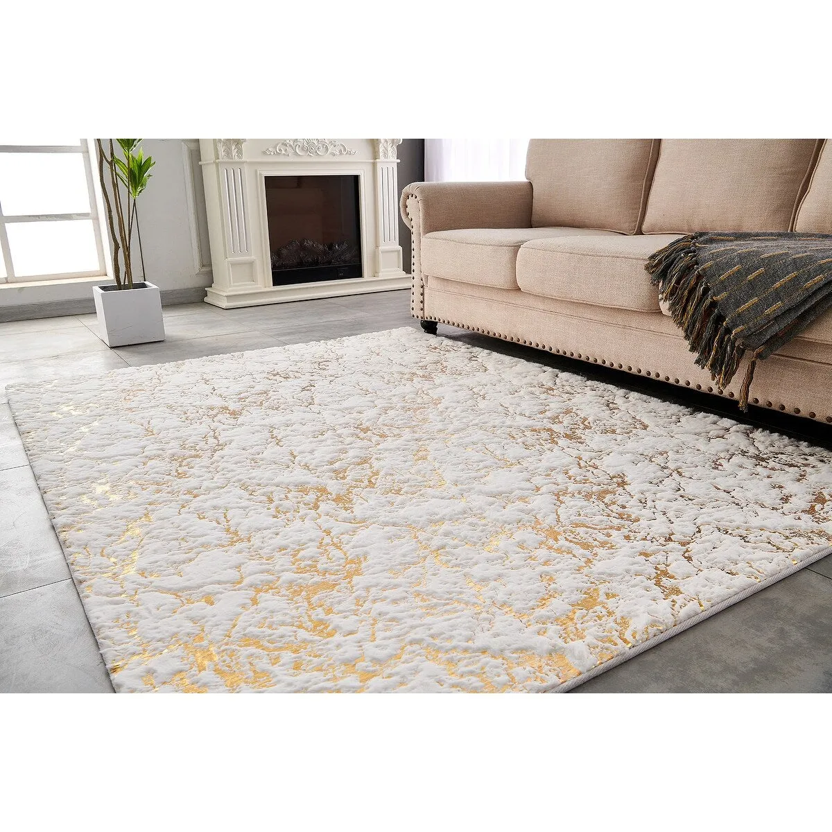 Lily Luxury Abstract Gilded Rectangular Area Rug