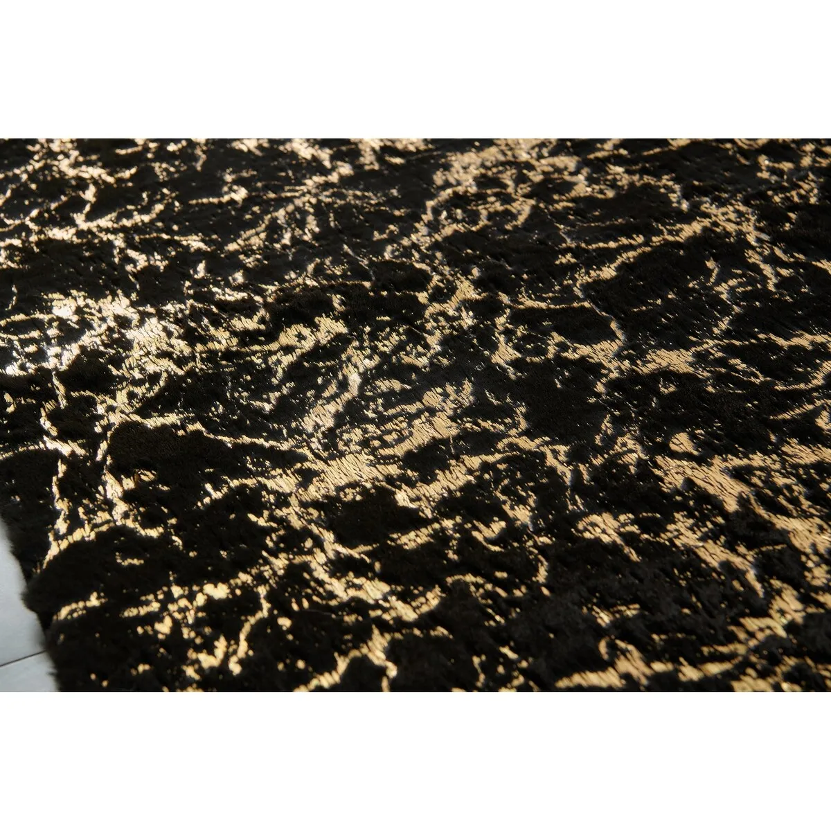 Lily Luxury Abstract Gilded Rectangular Area Rug