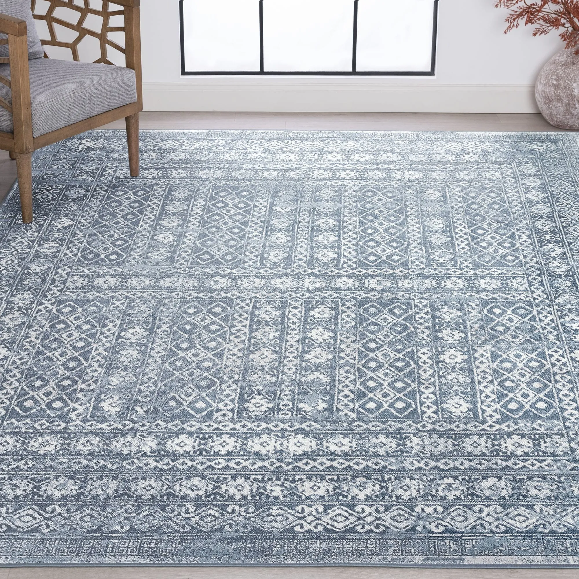 Linx Farmhouse Diamond Indoor Area Rug