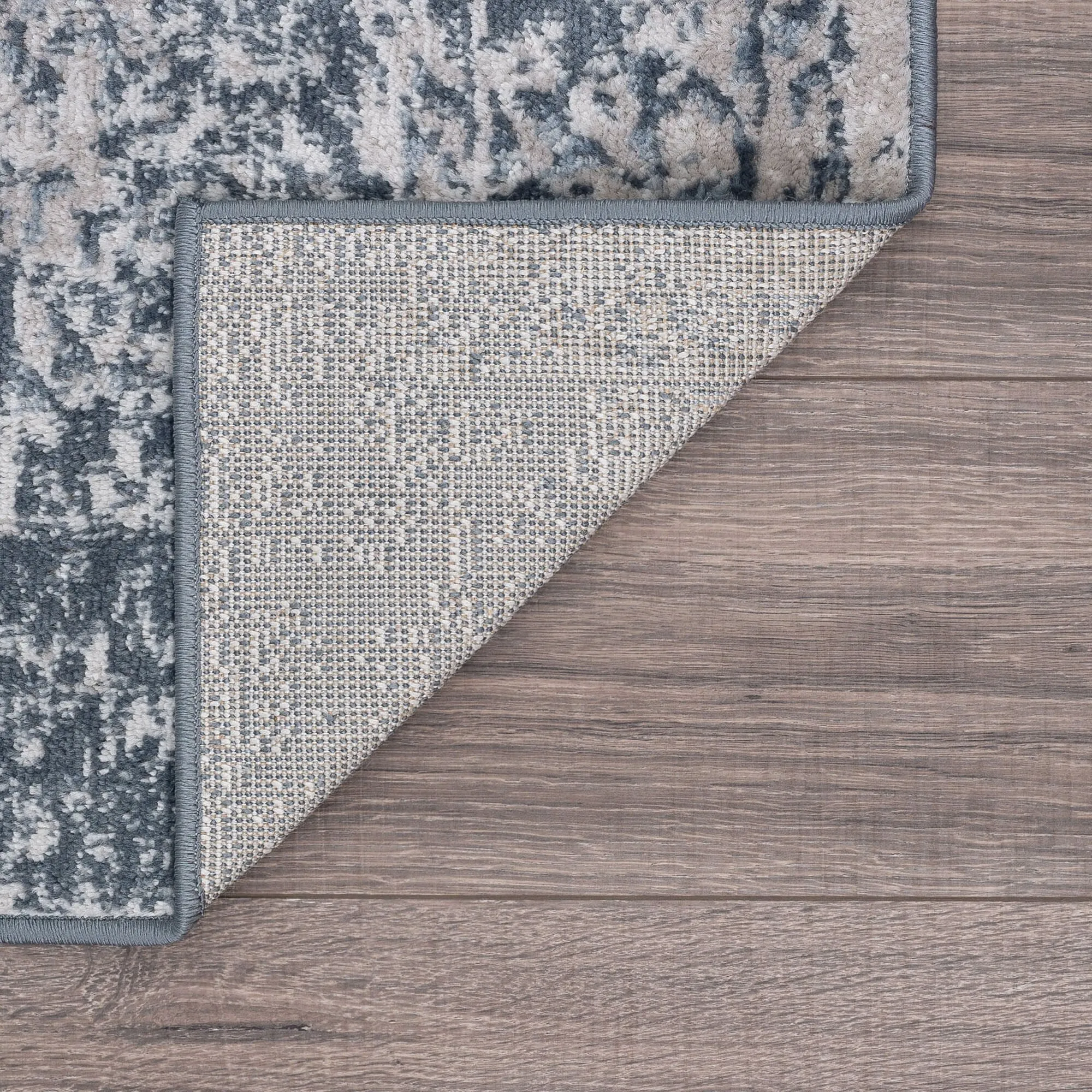 Linx Farmhouse Diamond Indoor Area Rug