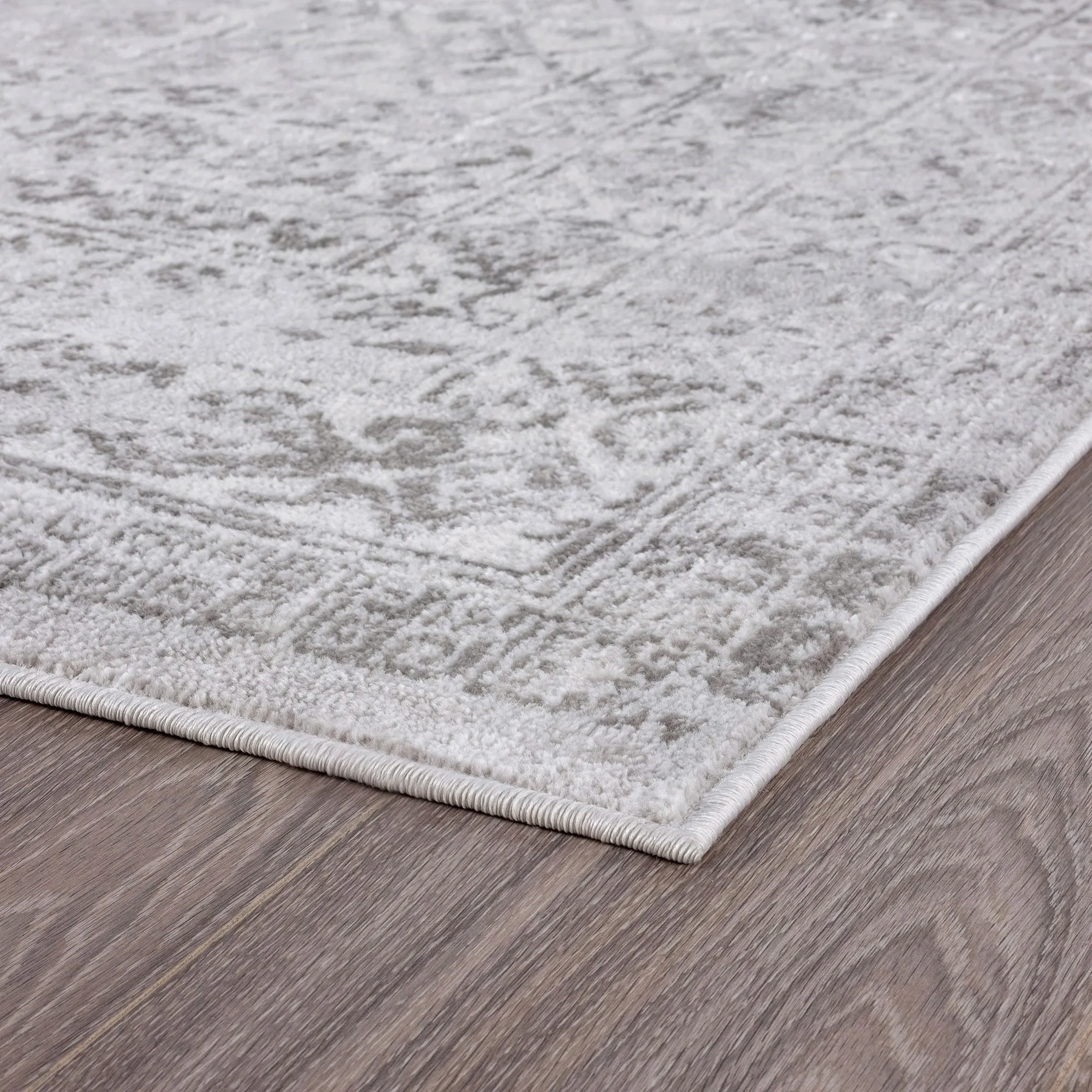 Linx Farmhouse Diamond Indoor Area Rug