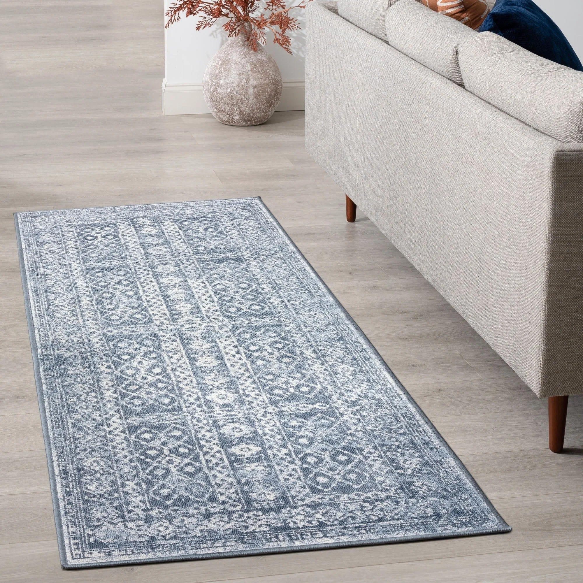 Linx Farmhouse Diamond Indoor Area Rug