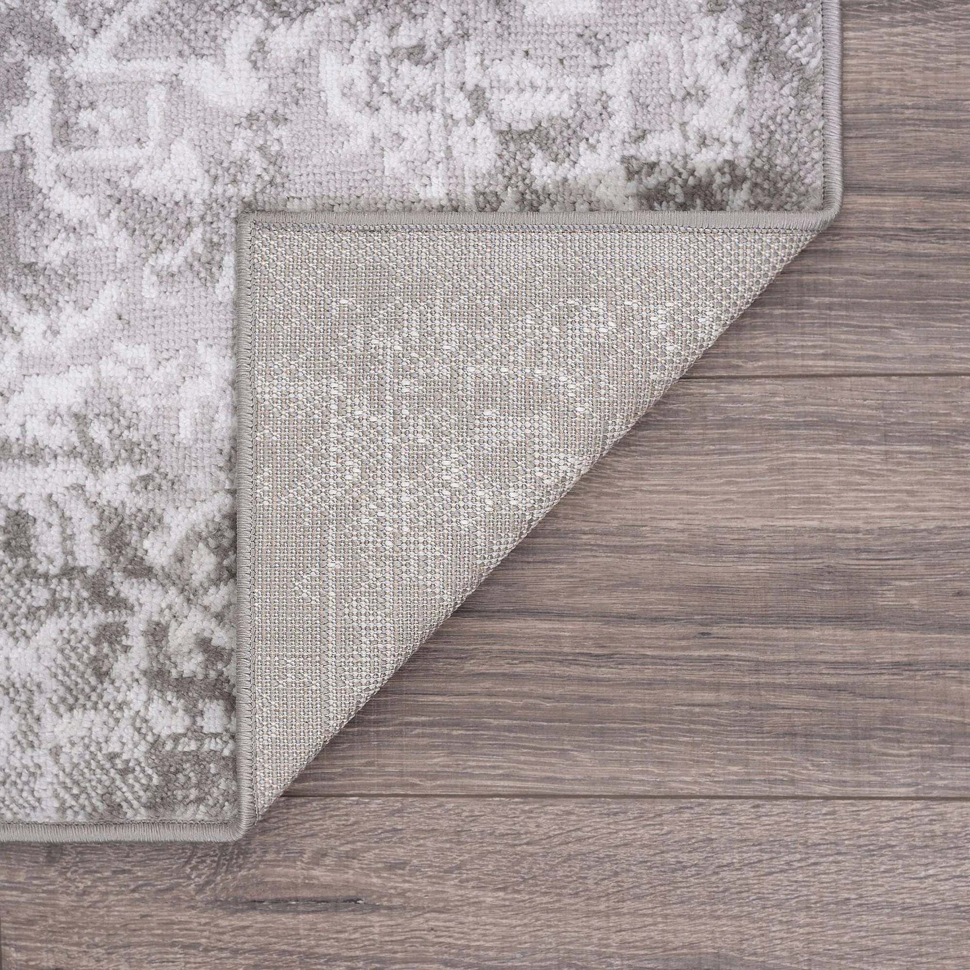 Linx Shabby Chic Medallion Indoor Area Rug