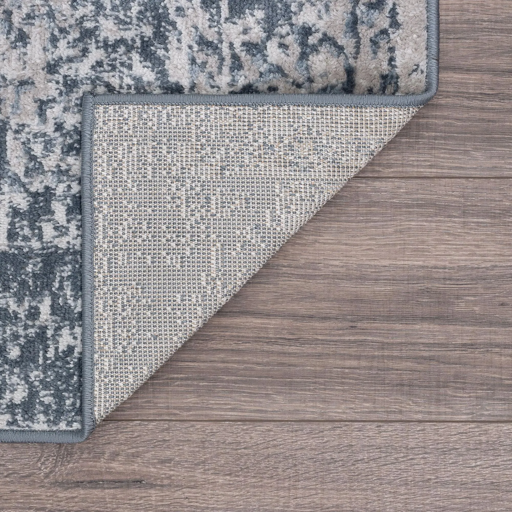 Linx Shabby Chic Medallion Indoor Area Rug