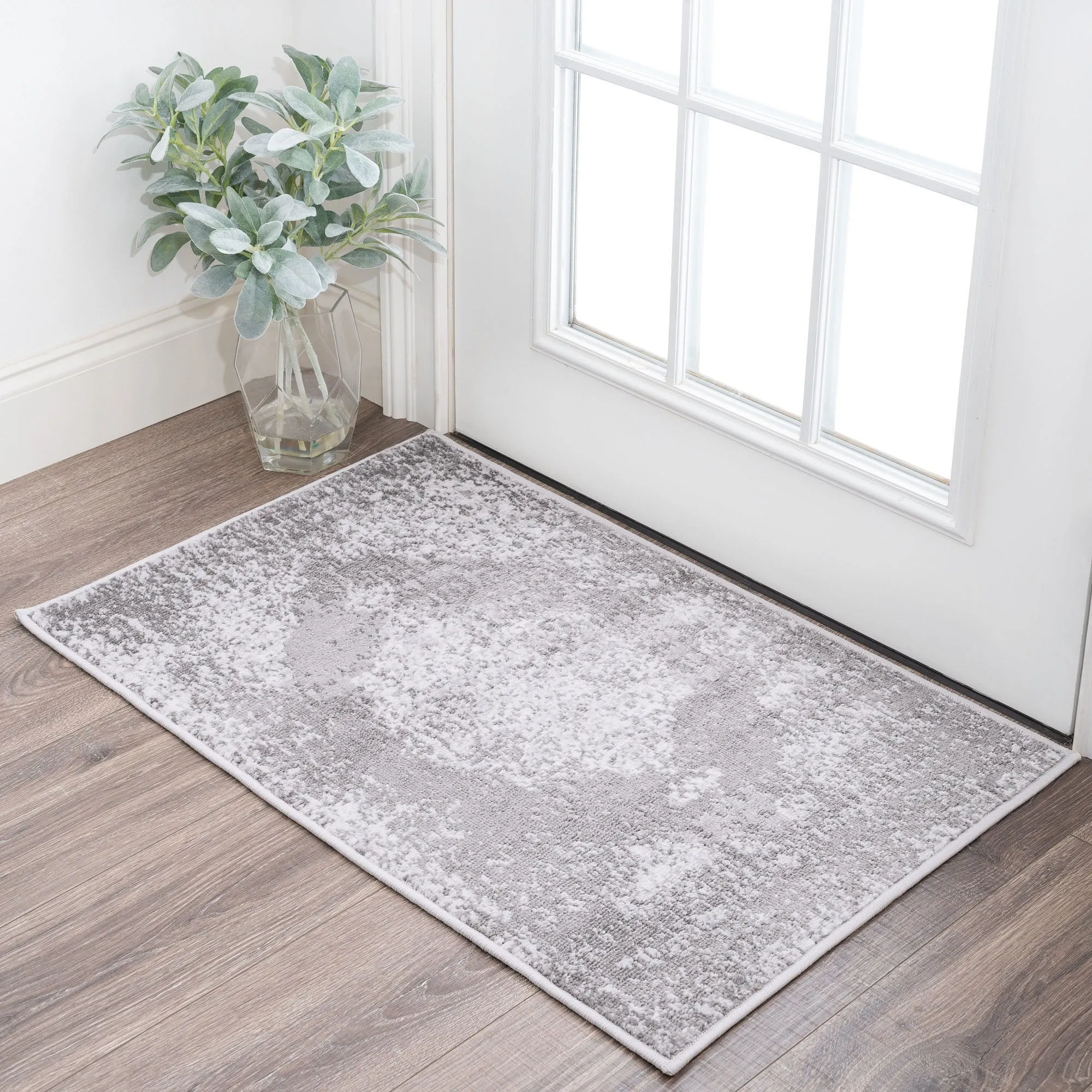 Linx Shabby Chic Medallion Indoor Area Rug