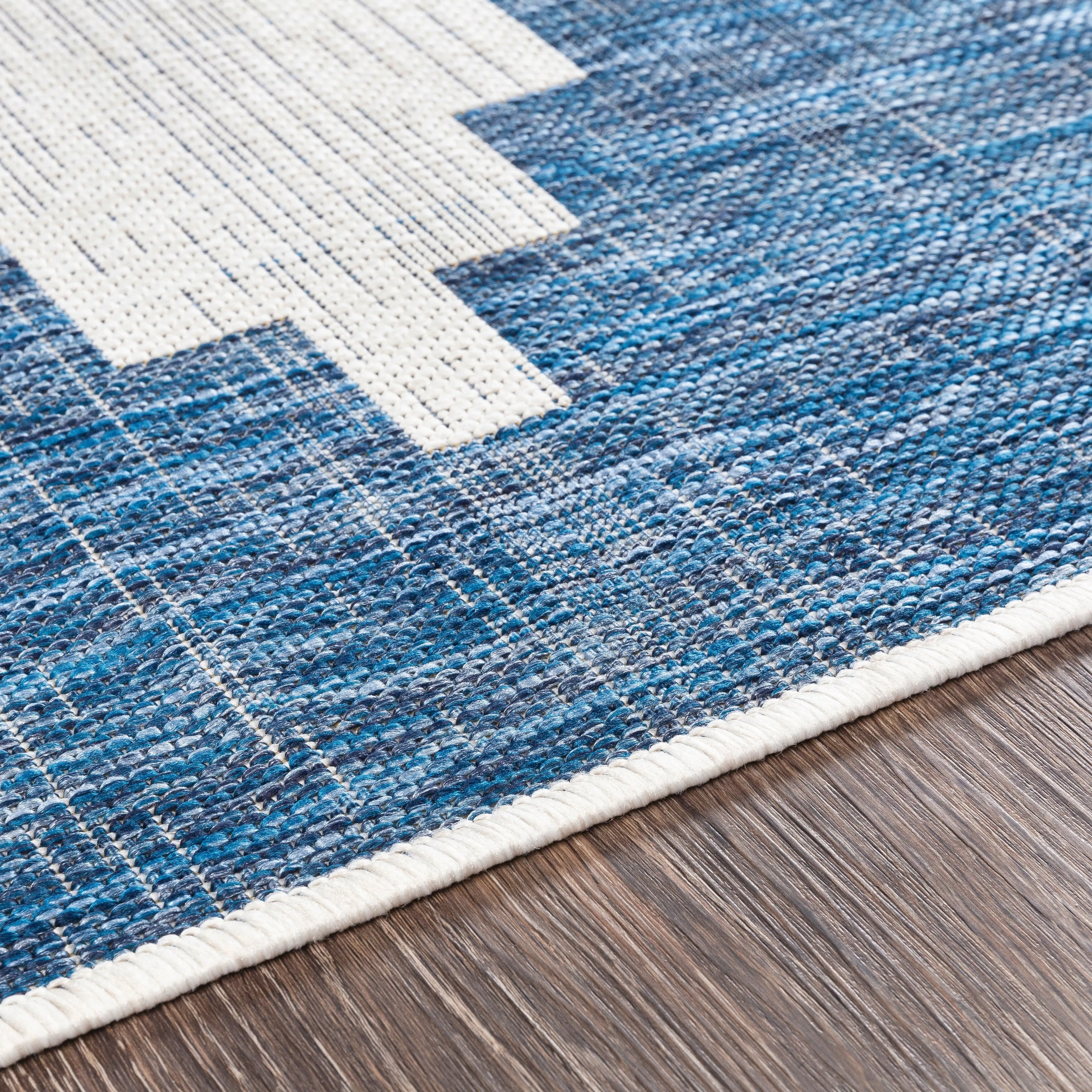 Livabliss Aleida Indoor/Outdoor Modern Area Rug