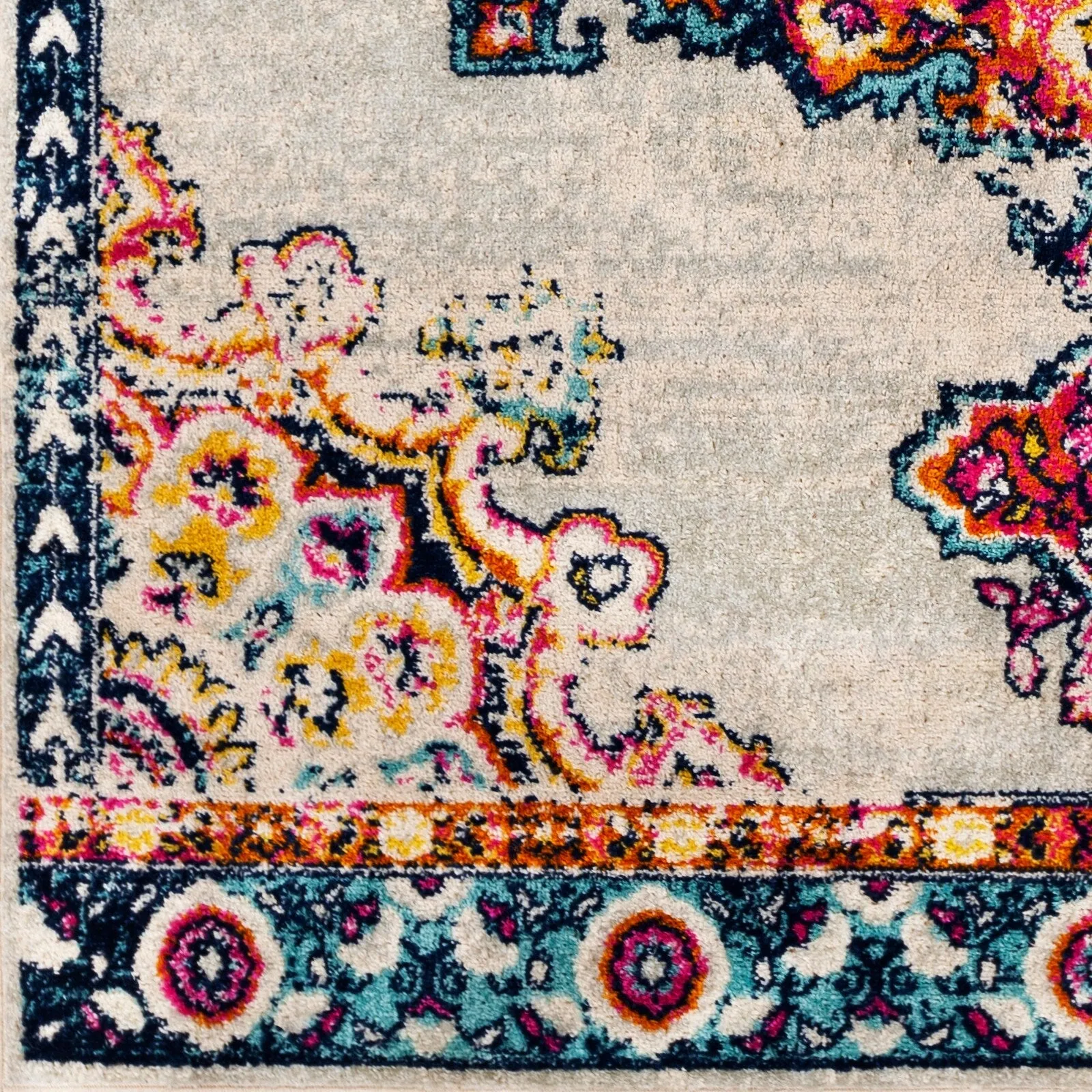 Livabliss Alodia Vintage Bohemian Medallion Area Rug
