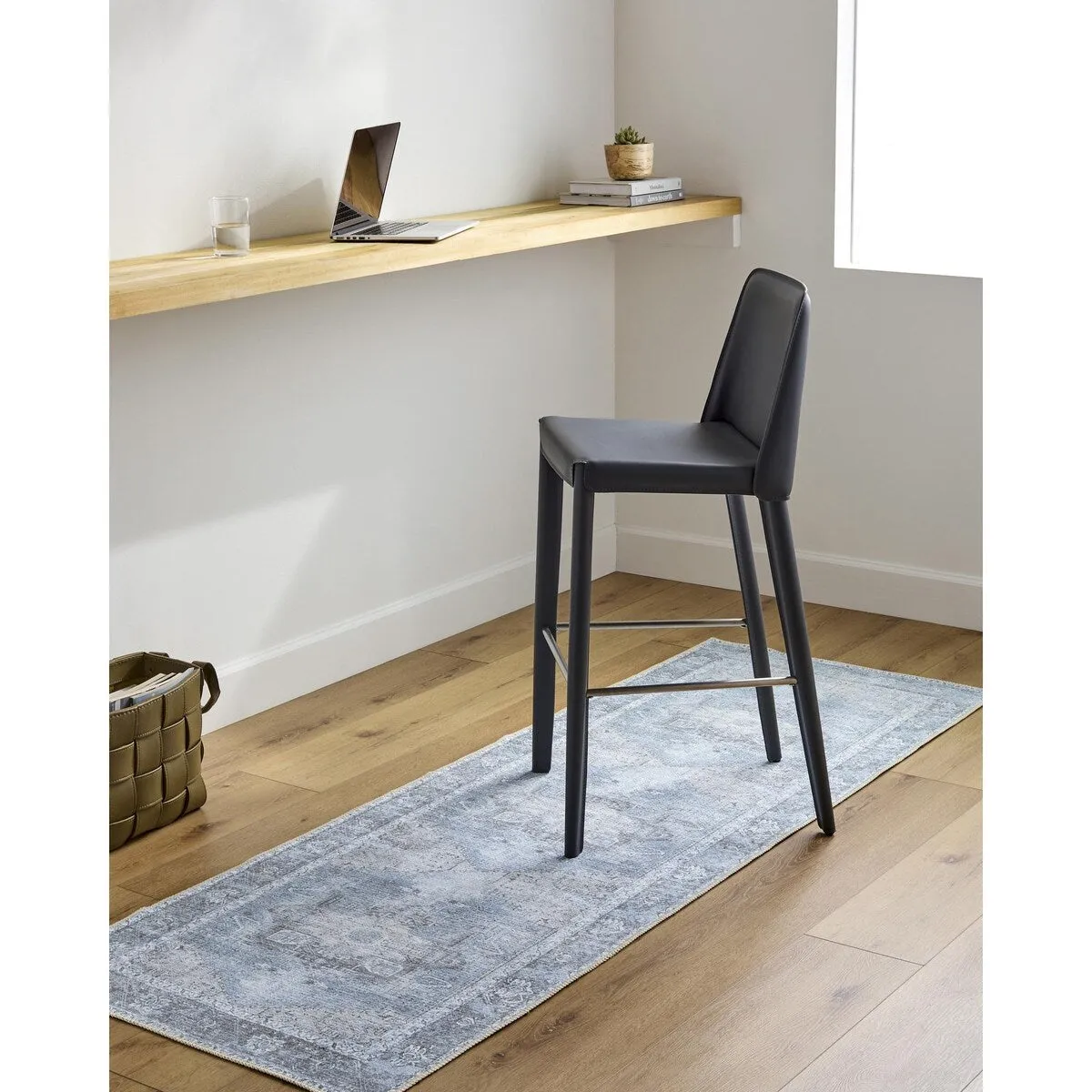 Livabliss Amelie Updated Traditional Medallion Washable Area Rug